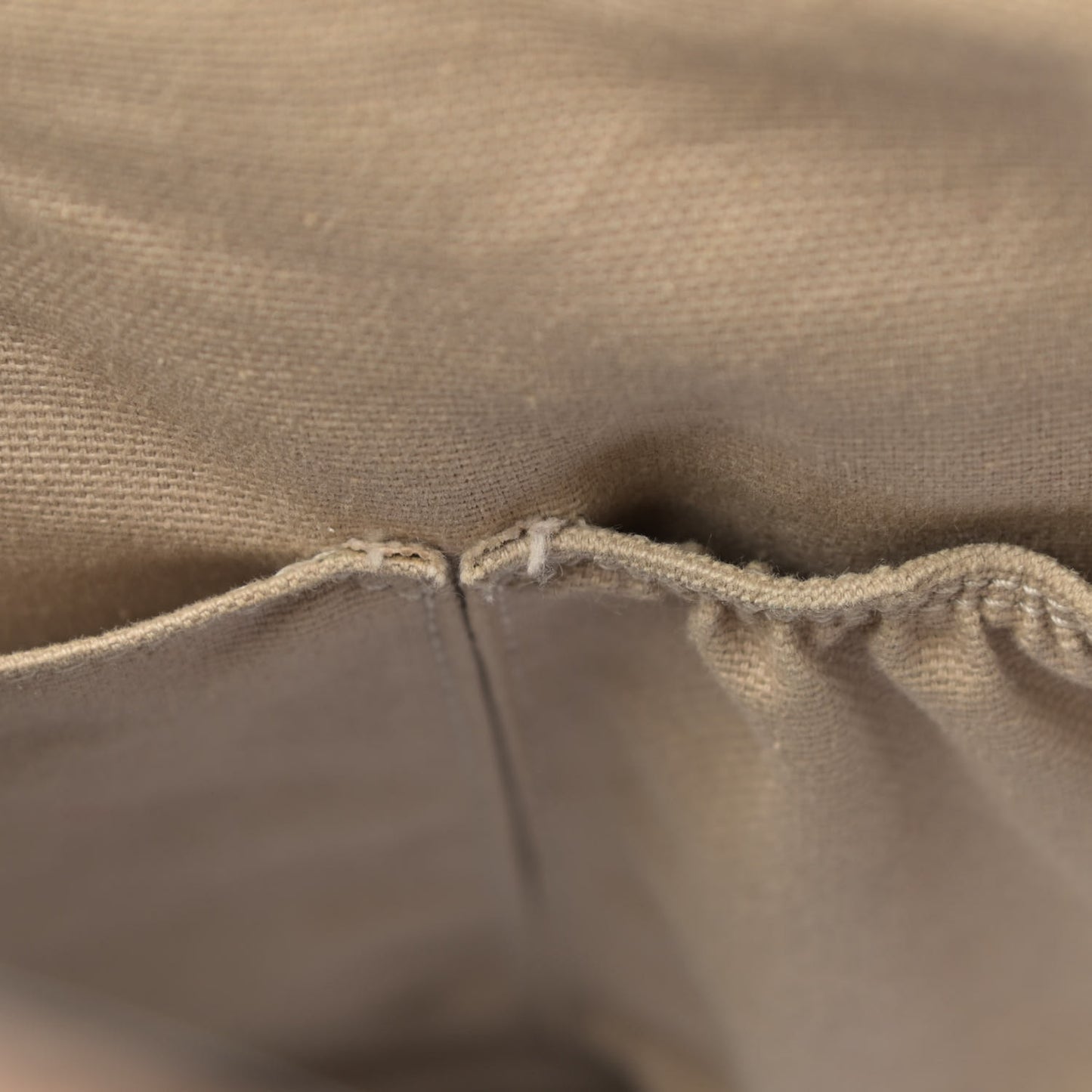 Shiny Lord Calfskin Medium Antigona Dark Beige