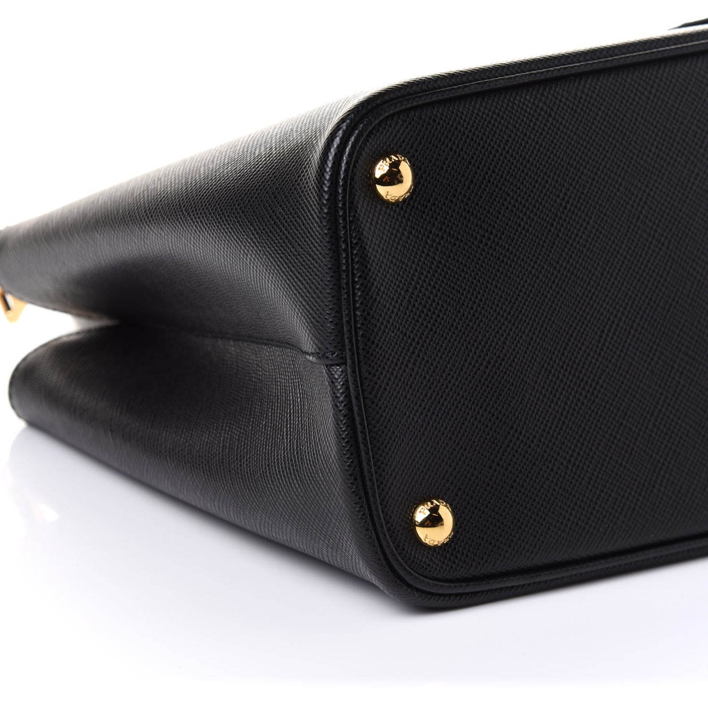 Saffiano Cuir Medium Galleria Double Zip Tote Black