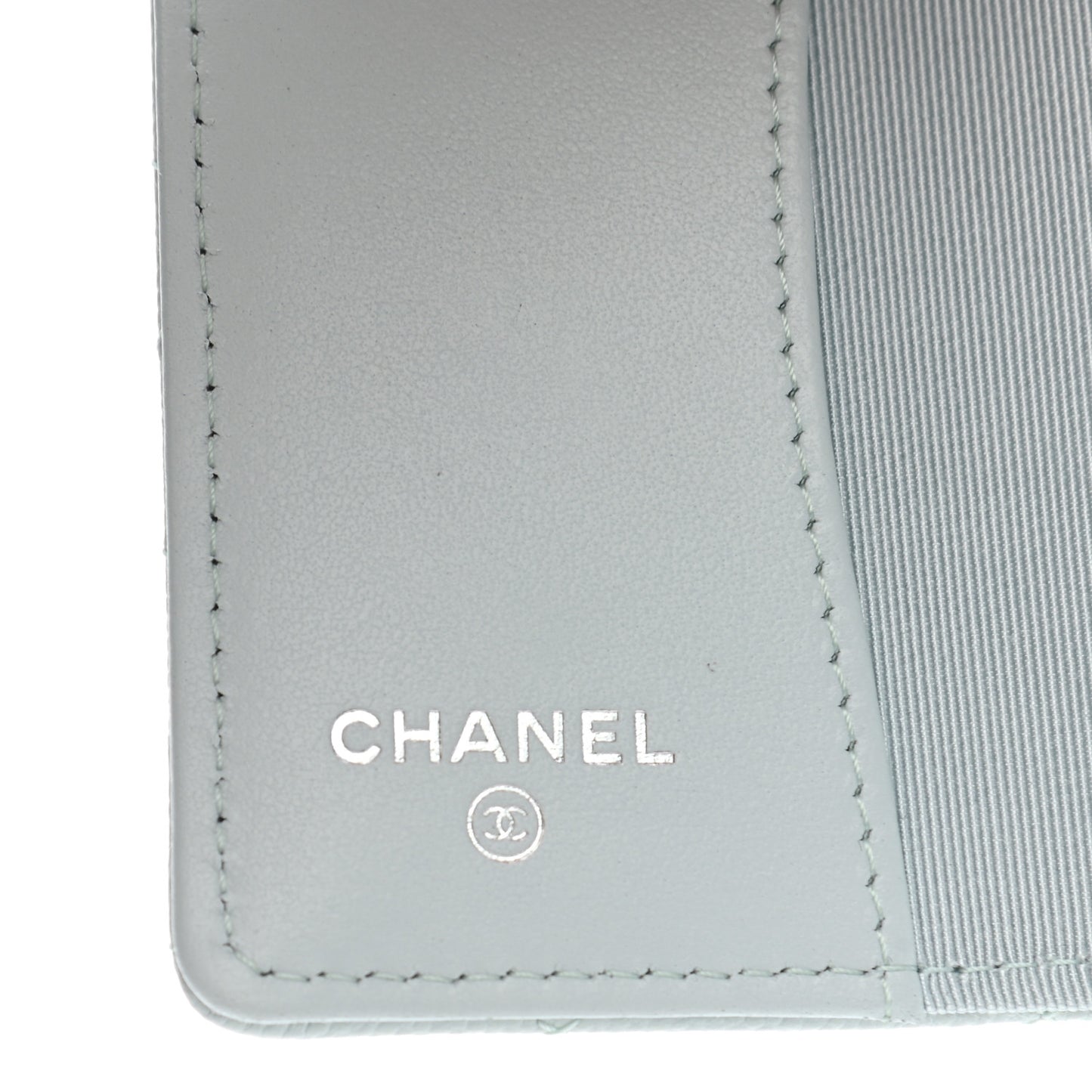 Caviar Quilted Classic 4 Key Holder Wallet Light Blue