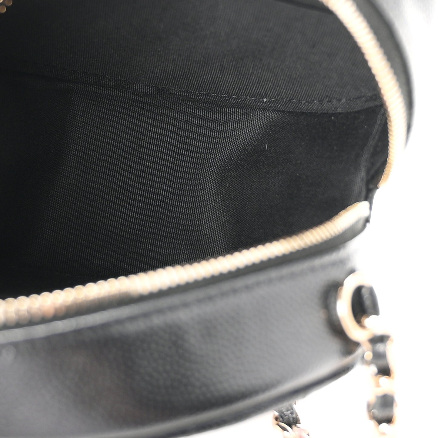 Caviar Quilted Gripoix CC Round Clutch With Chain Black