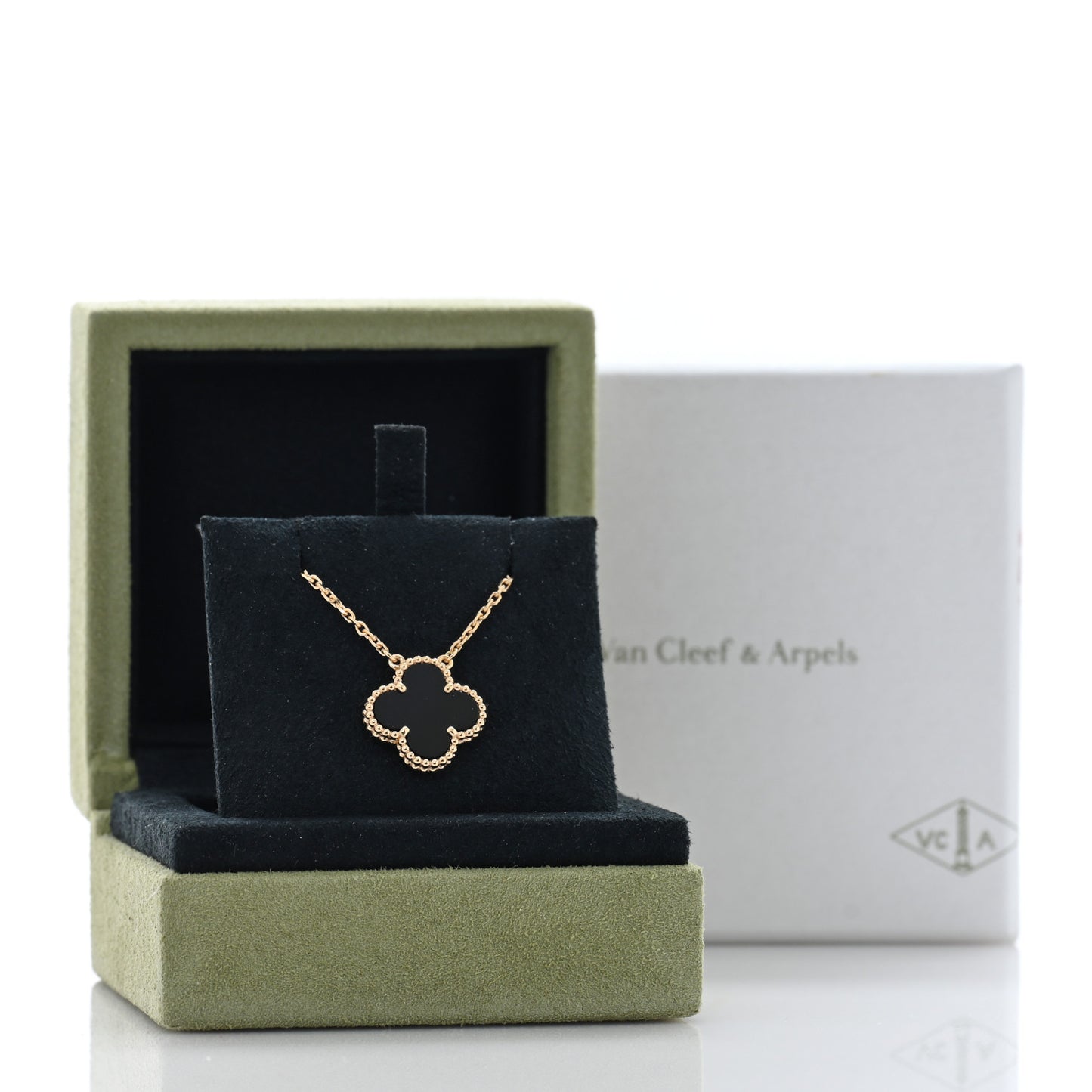 18K Yellow Gold Black Onyx Vintage Alhambra Pendant Necklace