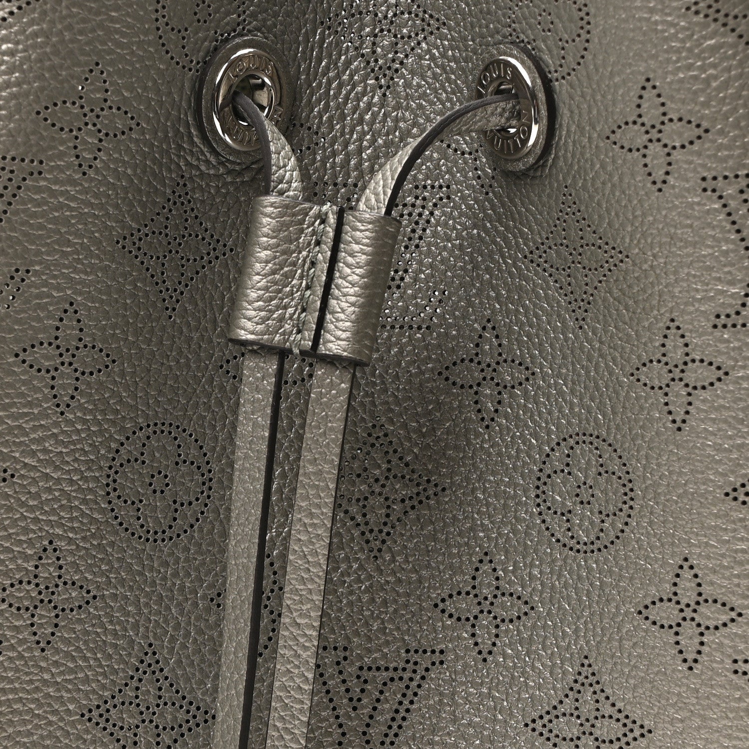 Louis Vuitton Metallic Mahina Muria Gris Souris 7 of 9