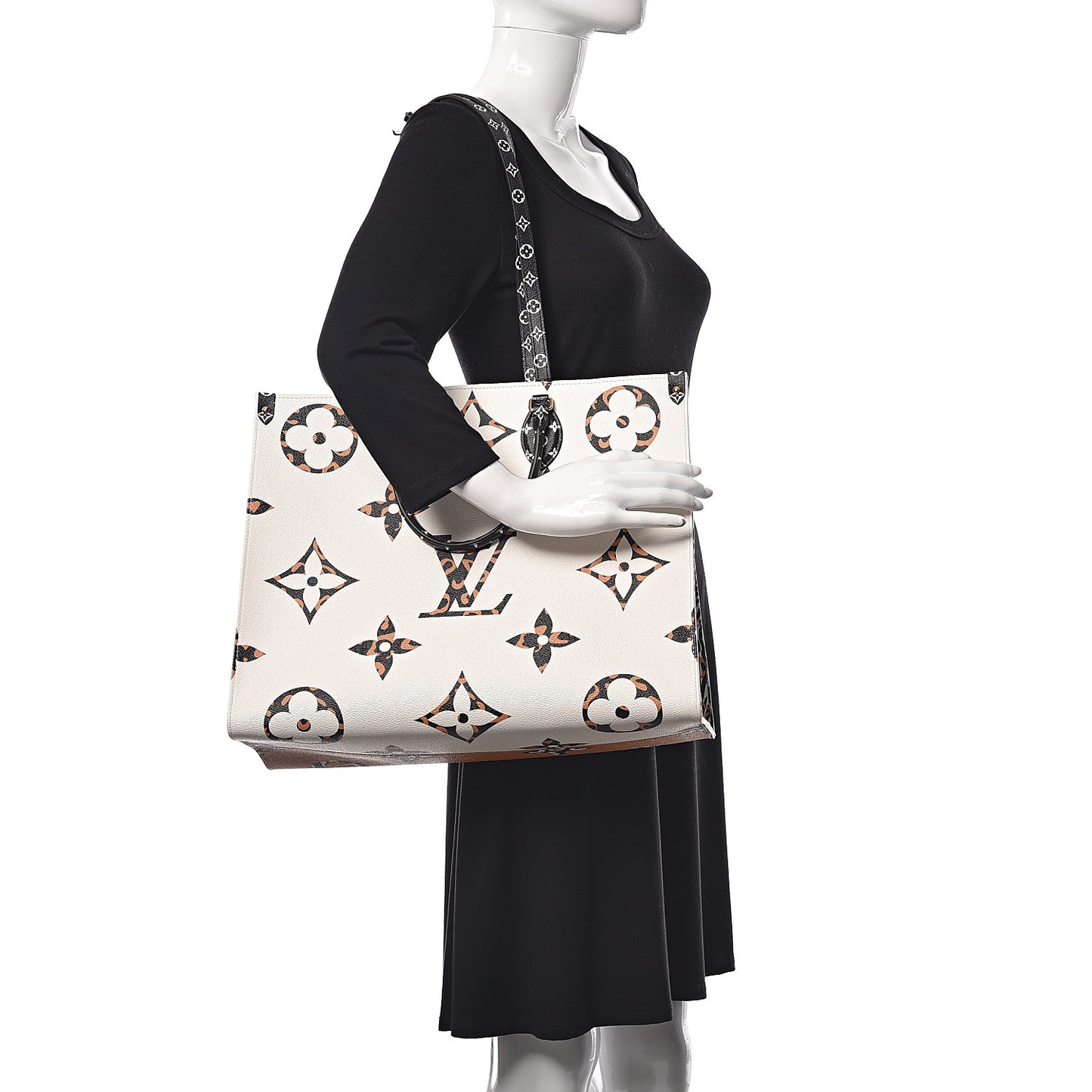 Monogram Giant Jungle Onthego GM Ivory