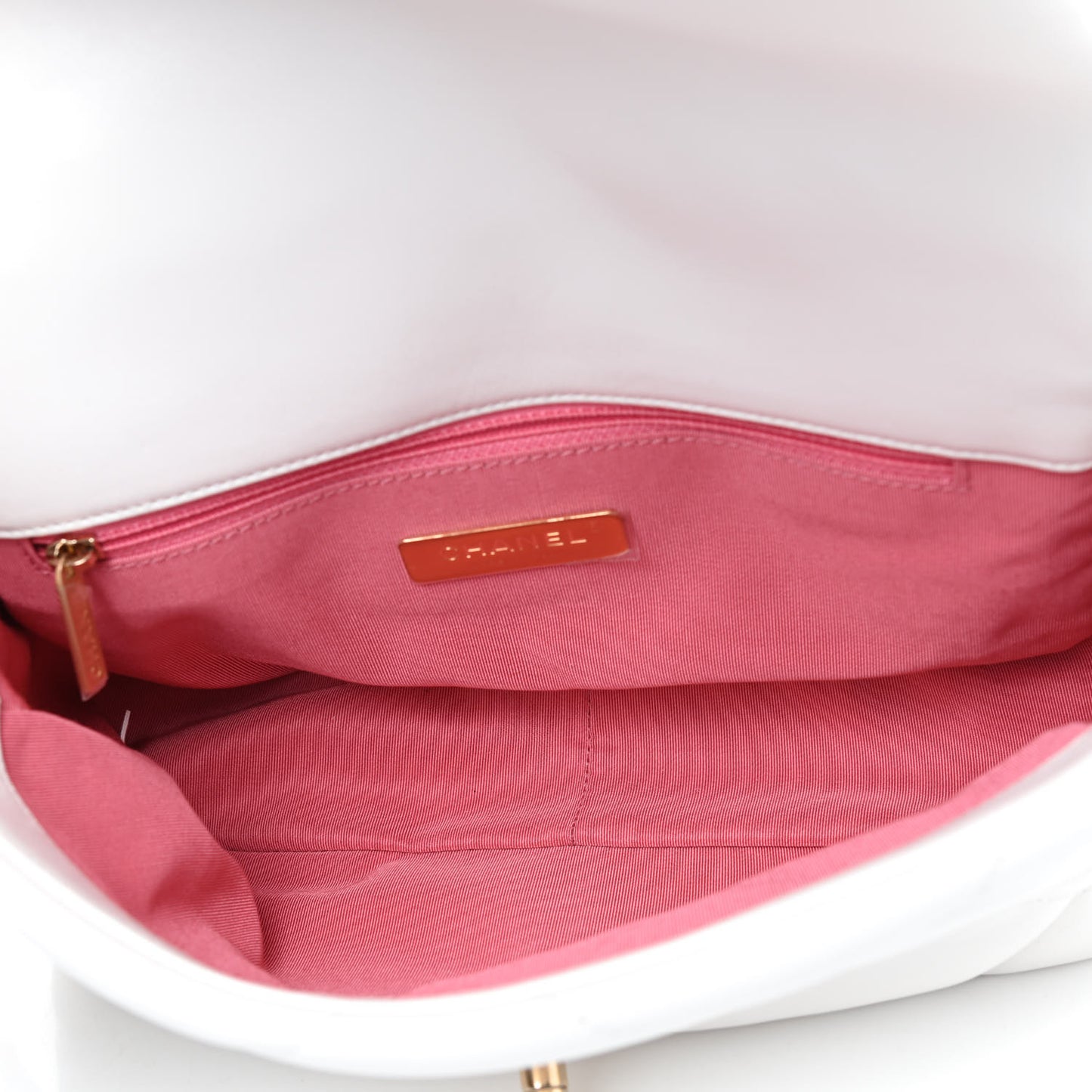 Lambskin Quilted Medium Chanel 19 Flap White