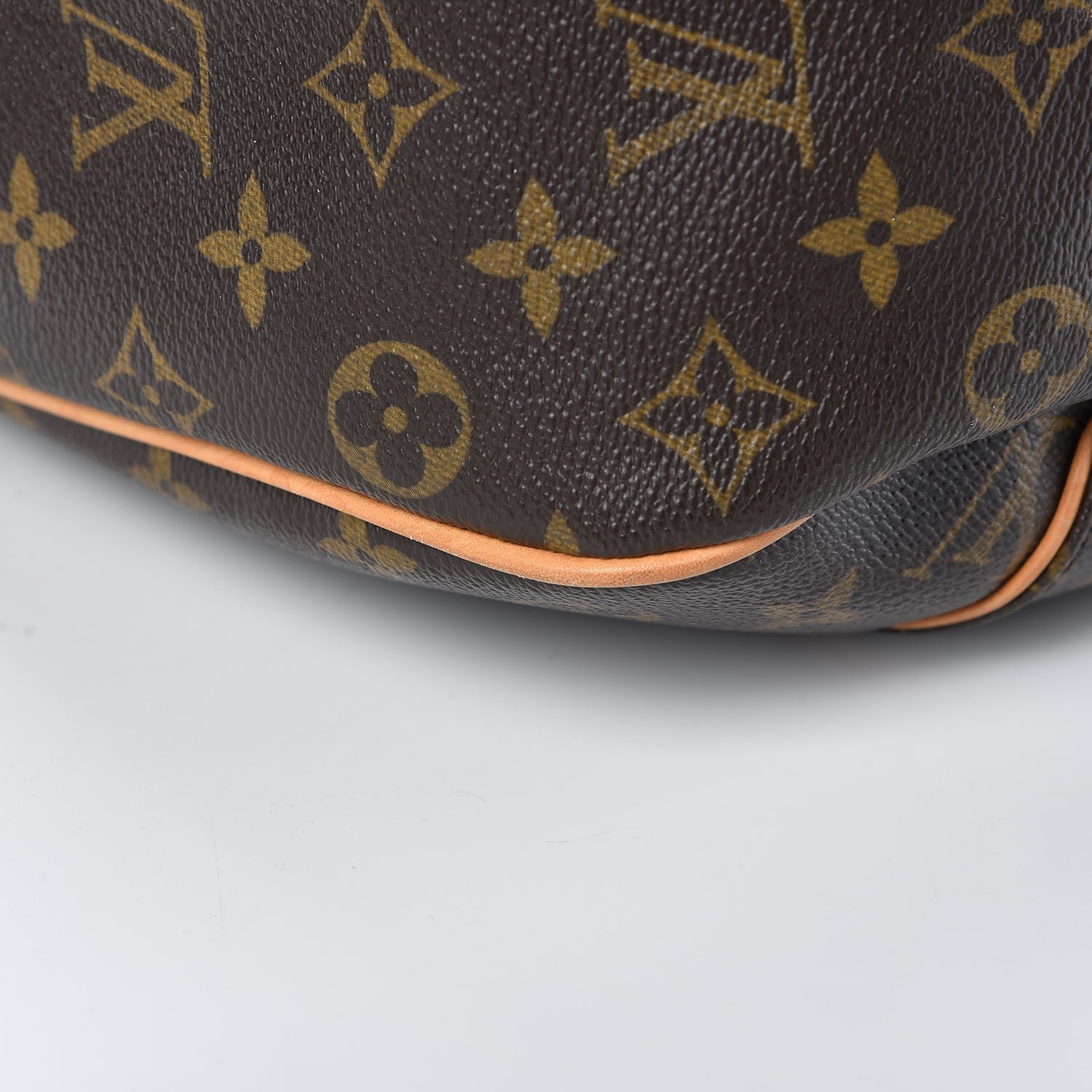 Louis Vuitton Monogram Galliera PM 13 of 15