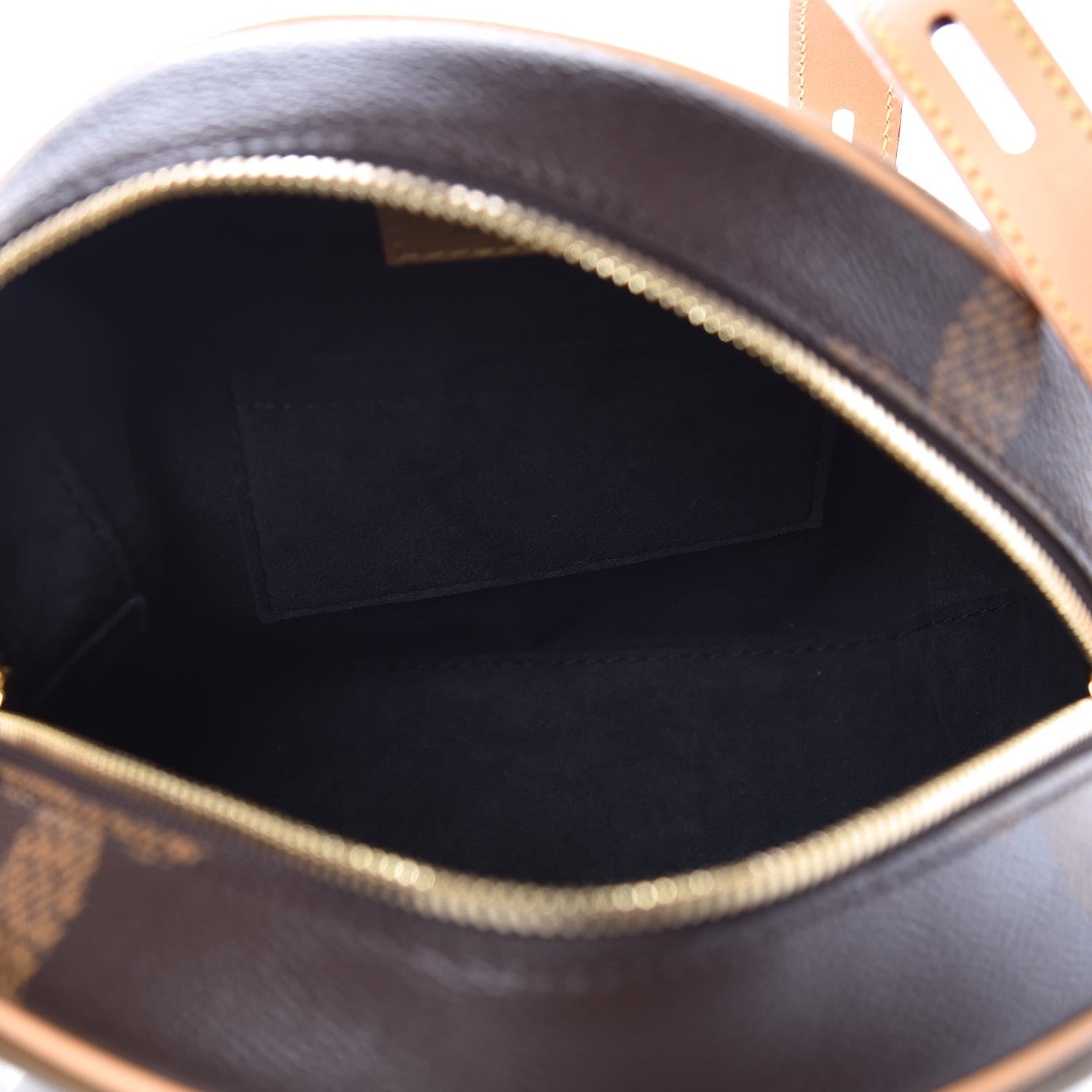 Louis Vuitton Reverse Monogram Giant Boite Chapeau Souple 5 of 8