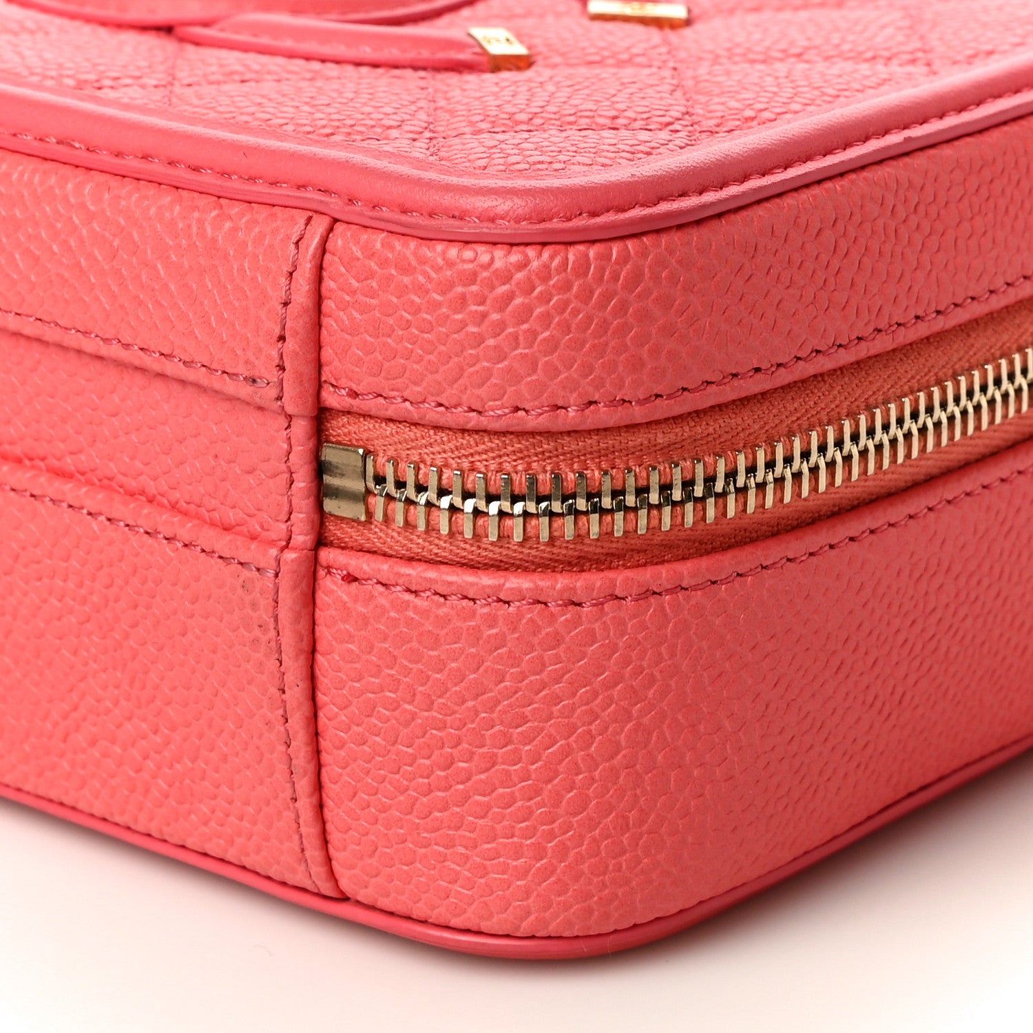 Chanel Caviar Quilted Small CC Filigree Vanity Case Coral 10 of 15