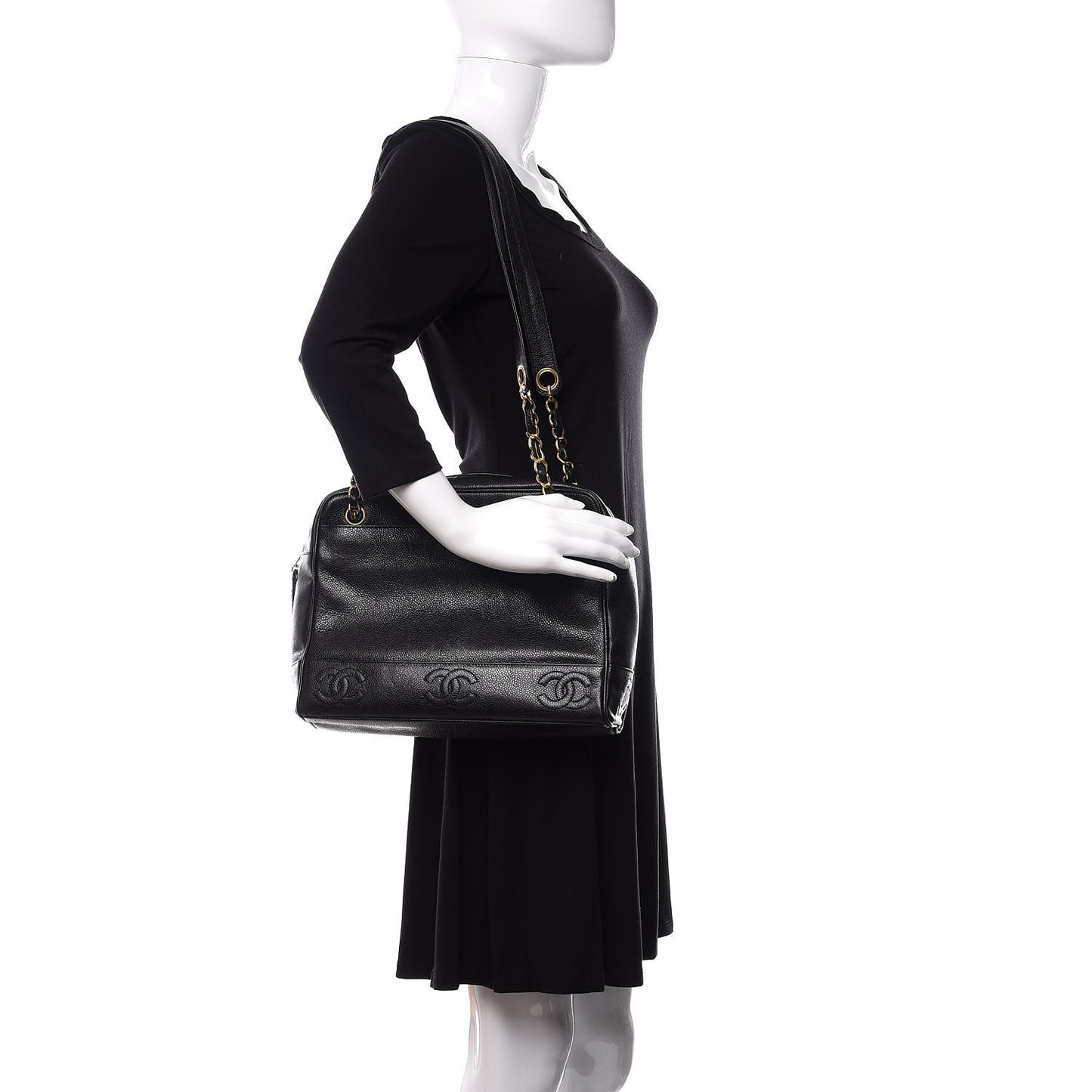 Caviar CC Shoulder Bag Black