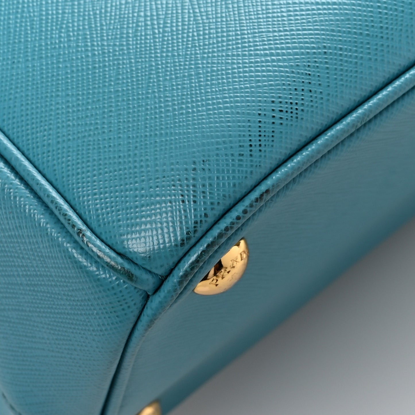 Saffiano Lux Parabole Tote Turchese