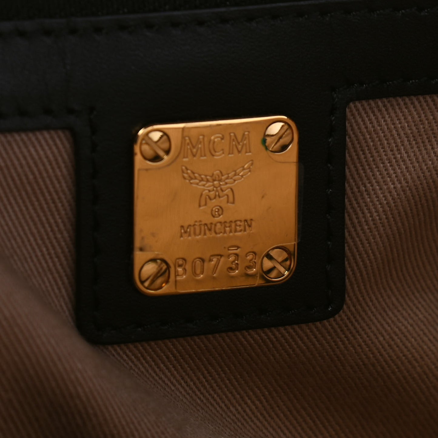 Metallic Visetos Medium Crossbody Pouch Gold
