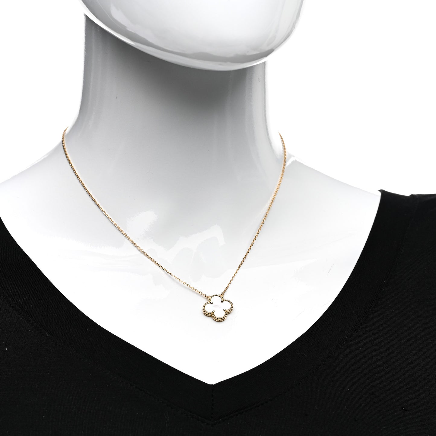 18K Yellow Gold Mother of Pearl Vintage Alhambra Pendant Necklace