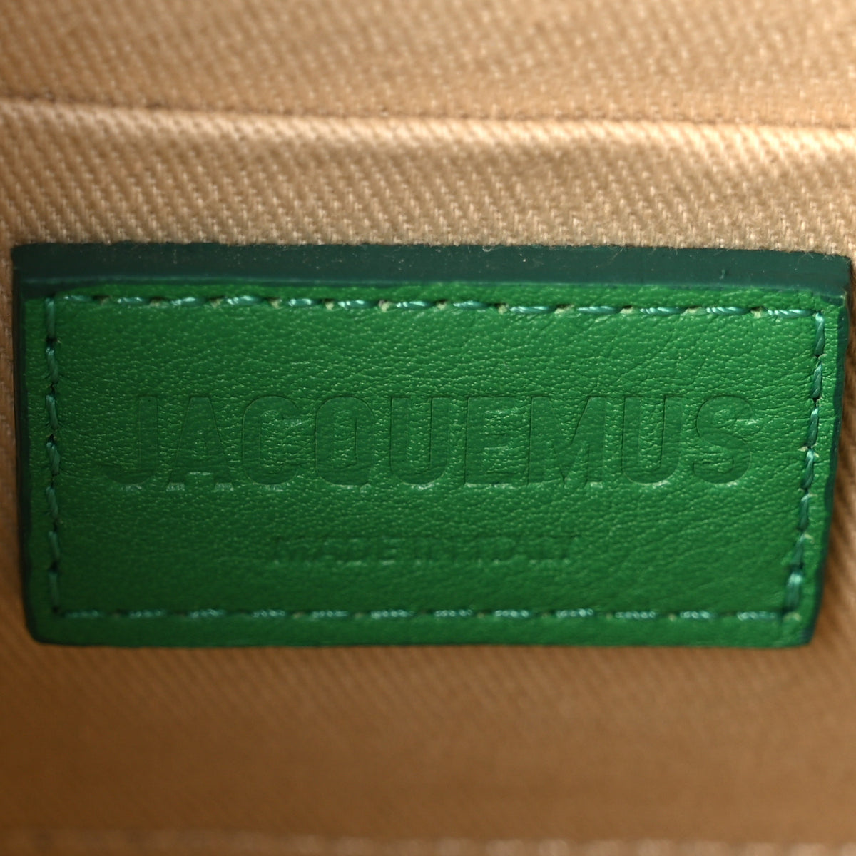 Smooth Calfskin Le Chiquito Moyen Green