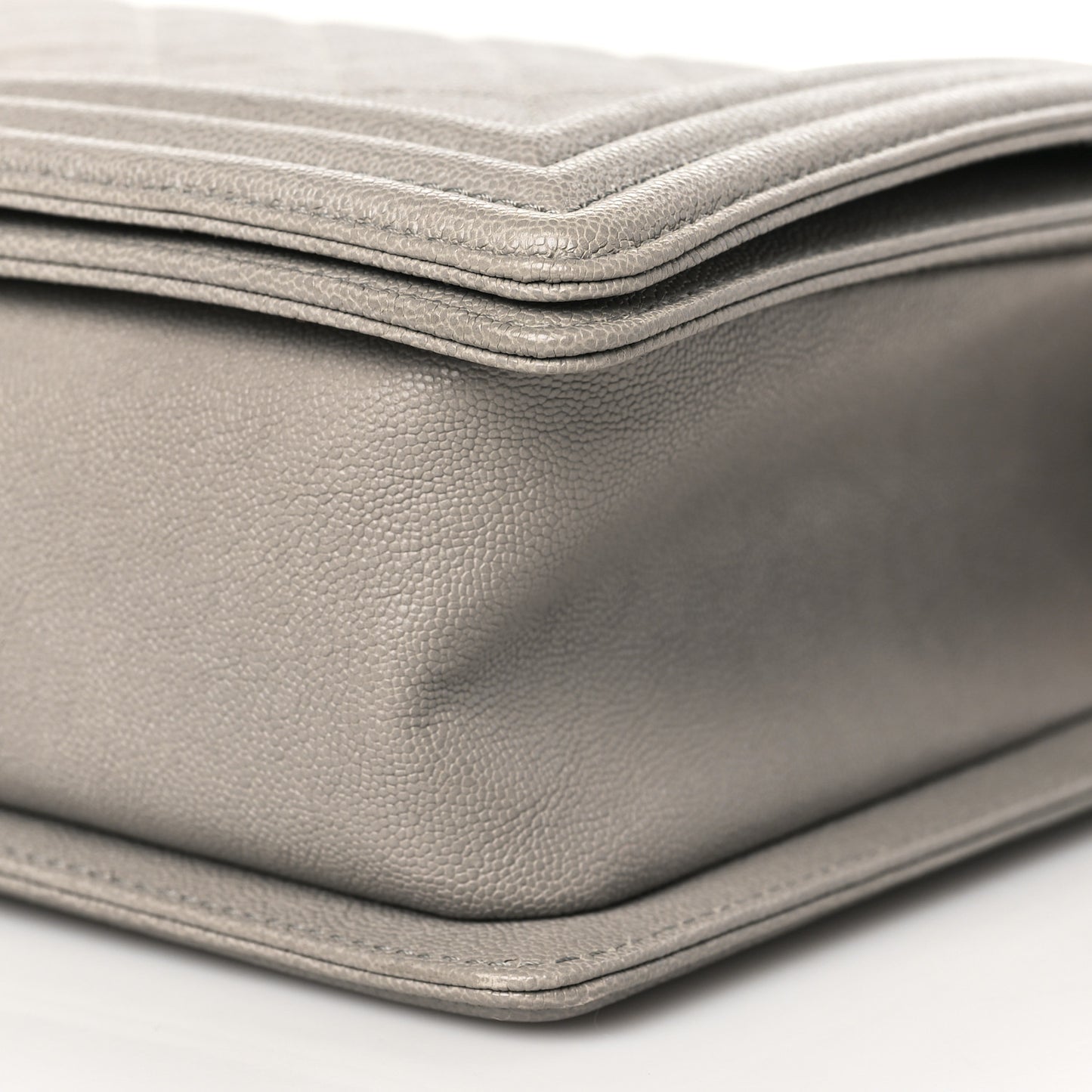 Caviar Quilted New Medium Boy Flap Grey