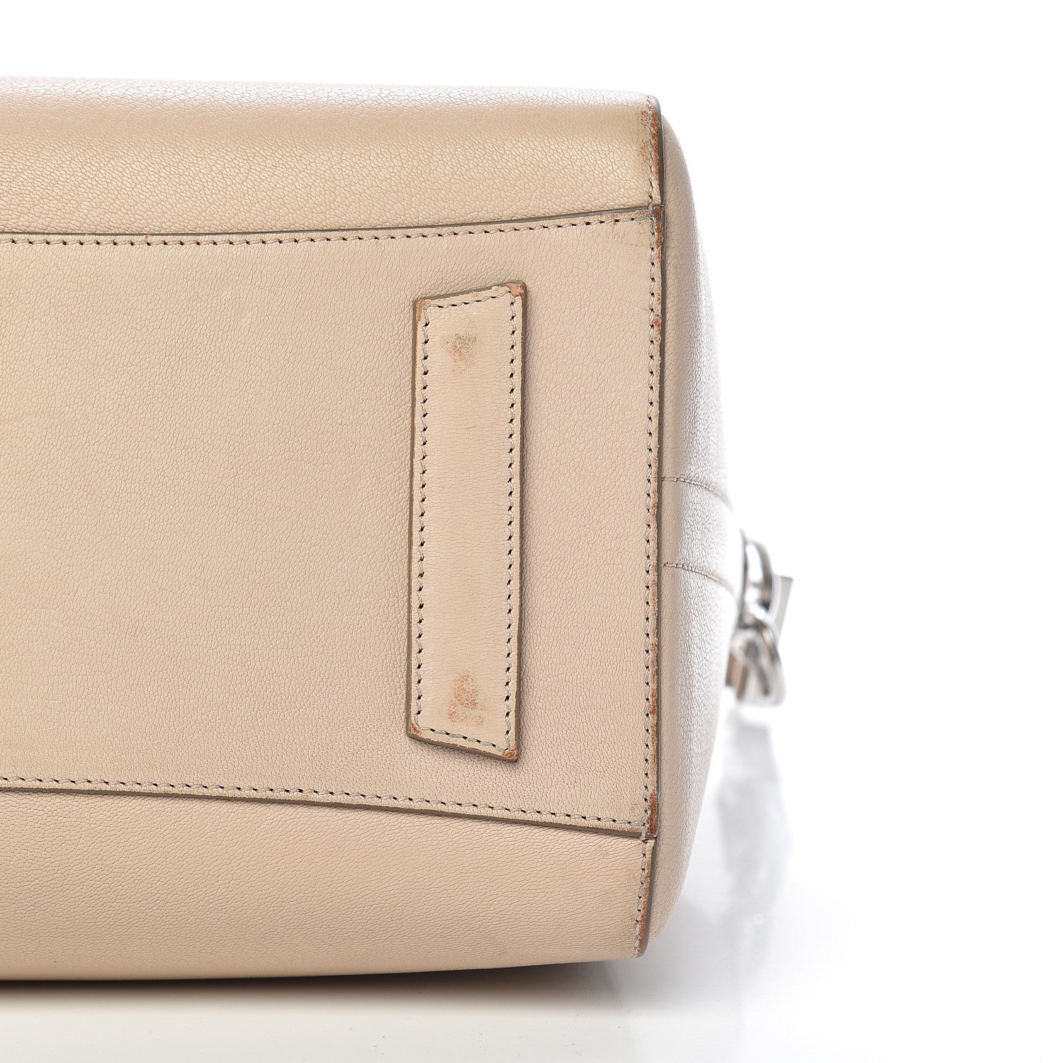 Givenchy Sugar Goatskin Medium Antigona Skin 23 of 24