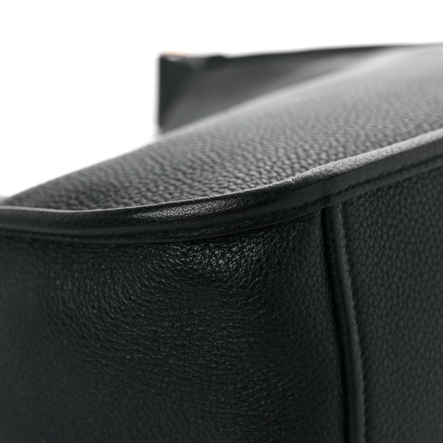 Vitello Daino Hobo Messenger Bag Black