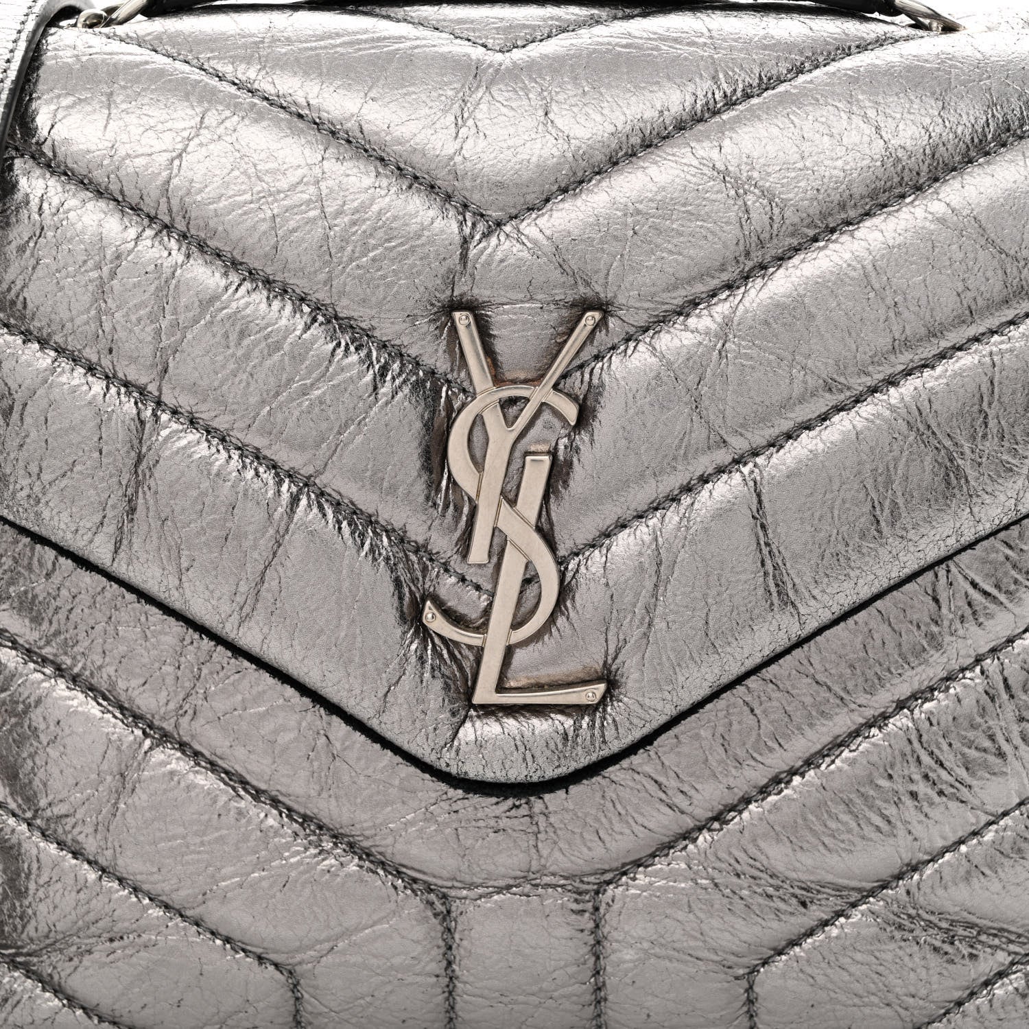 Saint Laurent Metallic Calfskin Y Quilted Monogram Small Loulou Chain Satchel Acciaio 8 of 13