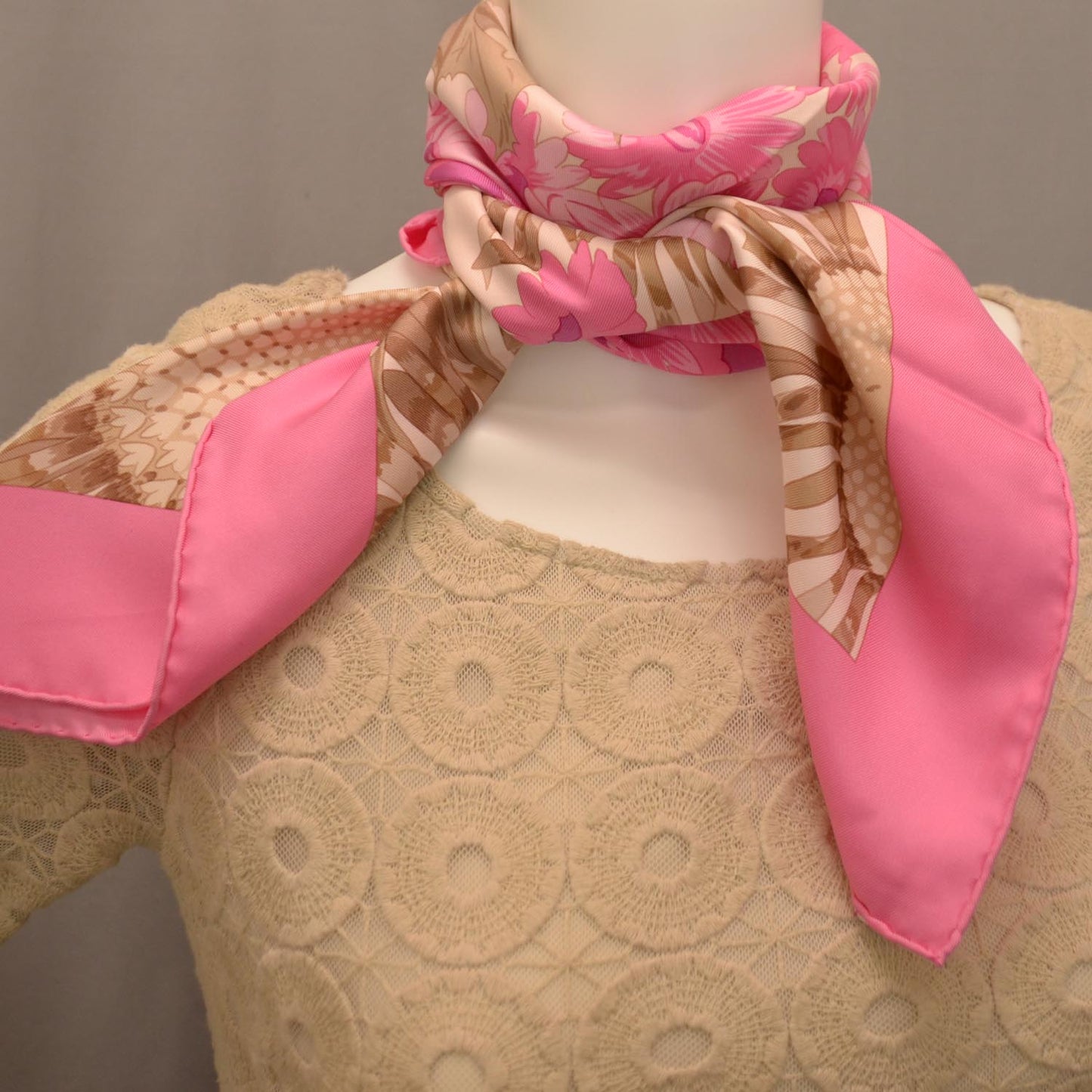 Silk Fleurs et Carlines II Scarf 90