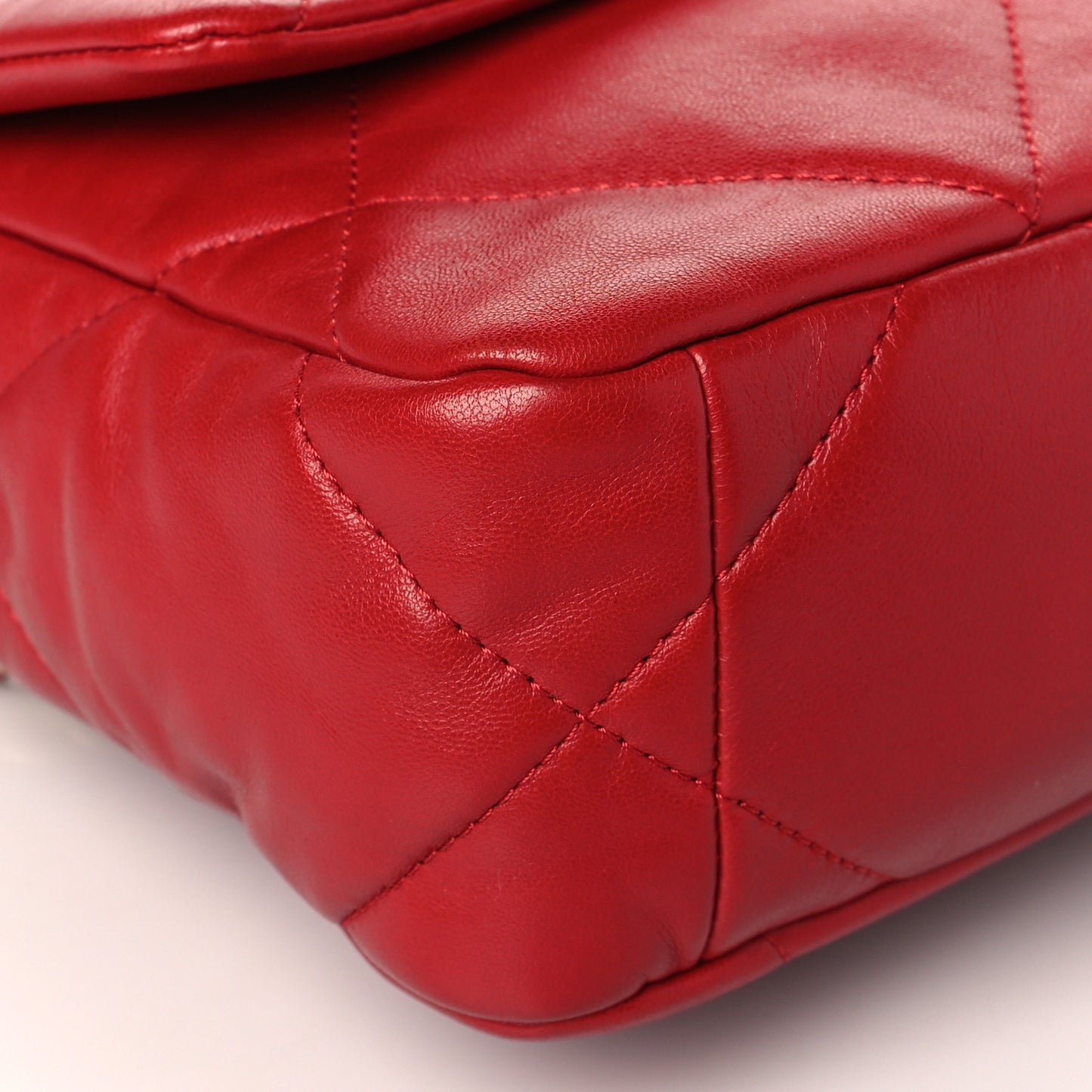 Goatskin Quilted Medium Chanel 19 Flap Red