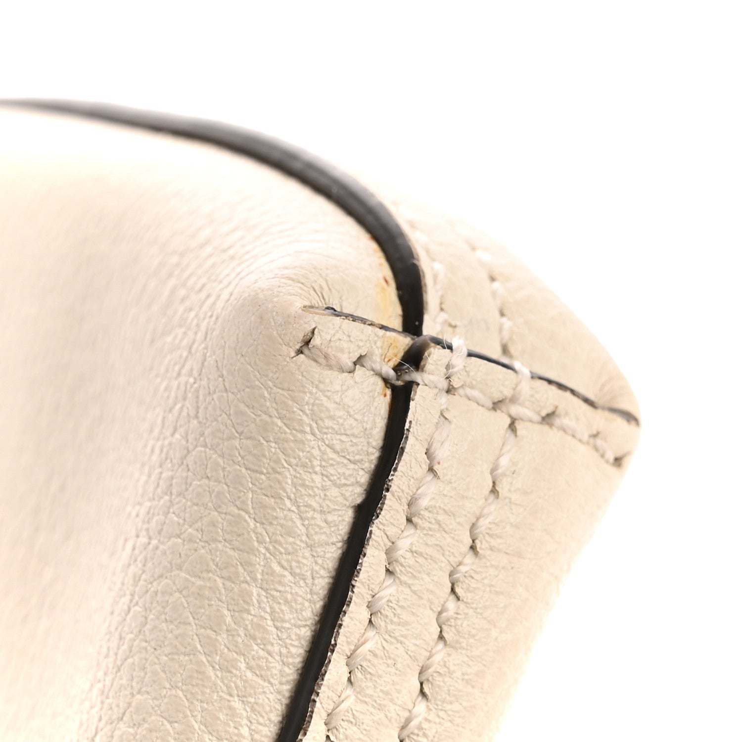 Gucci Pebbled Calfskin Medium Logo Portfolio Clutch White 9 of 10