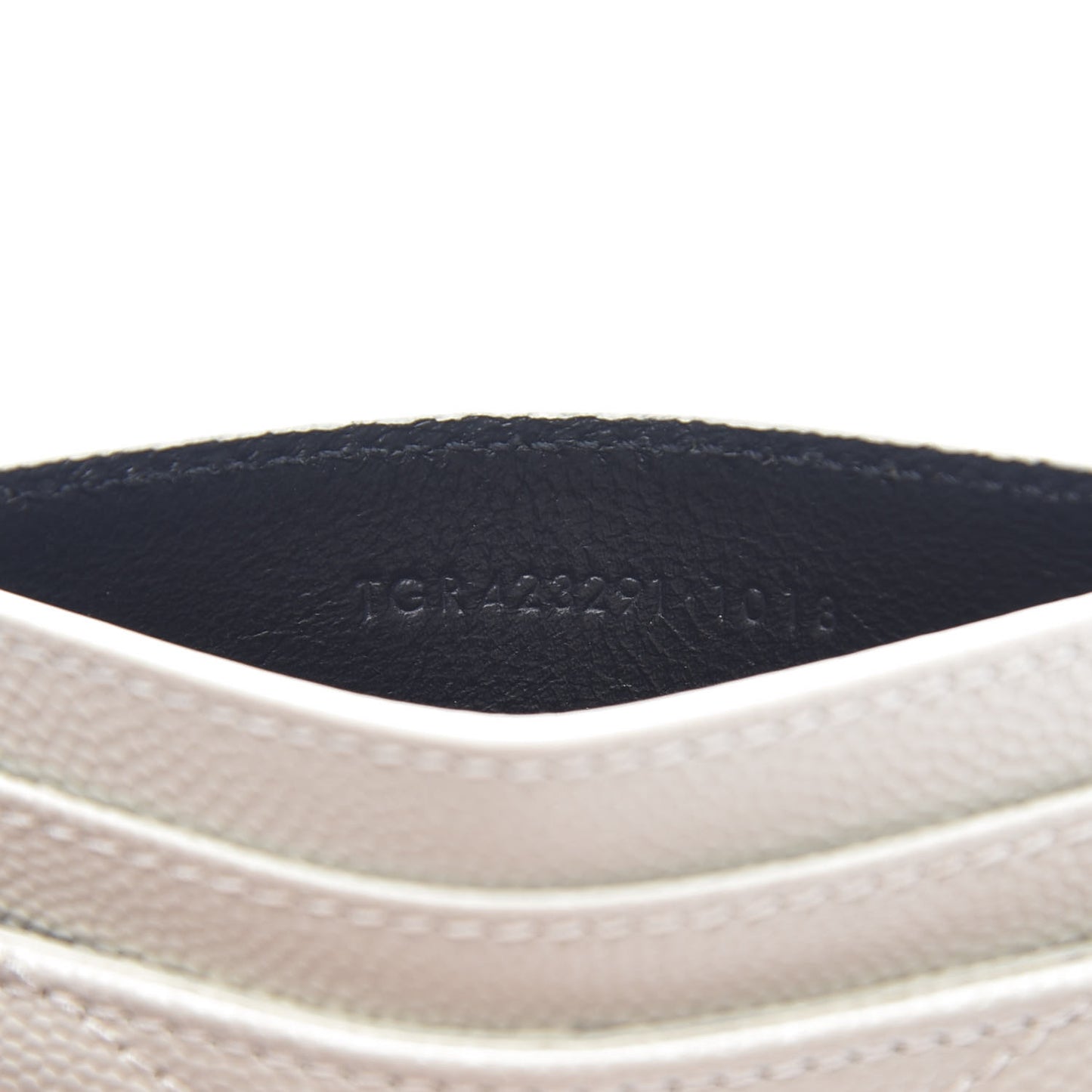 Grain De Poudre Matelasse Chevron Monogram Credit Card Case Blanc Vintage