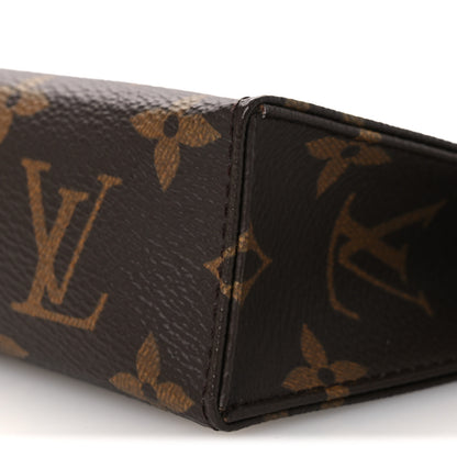 Louis Vuitton Monogram Toiletry Pouch 15 10 of 10