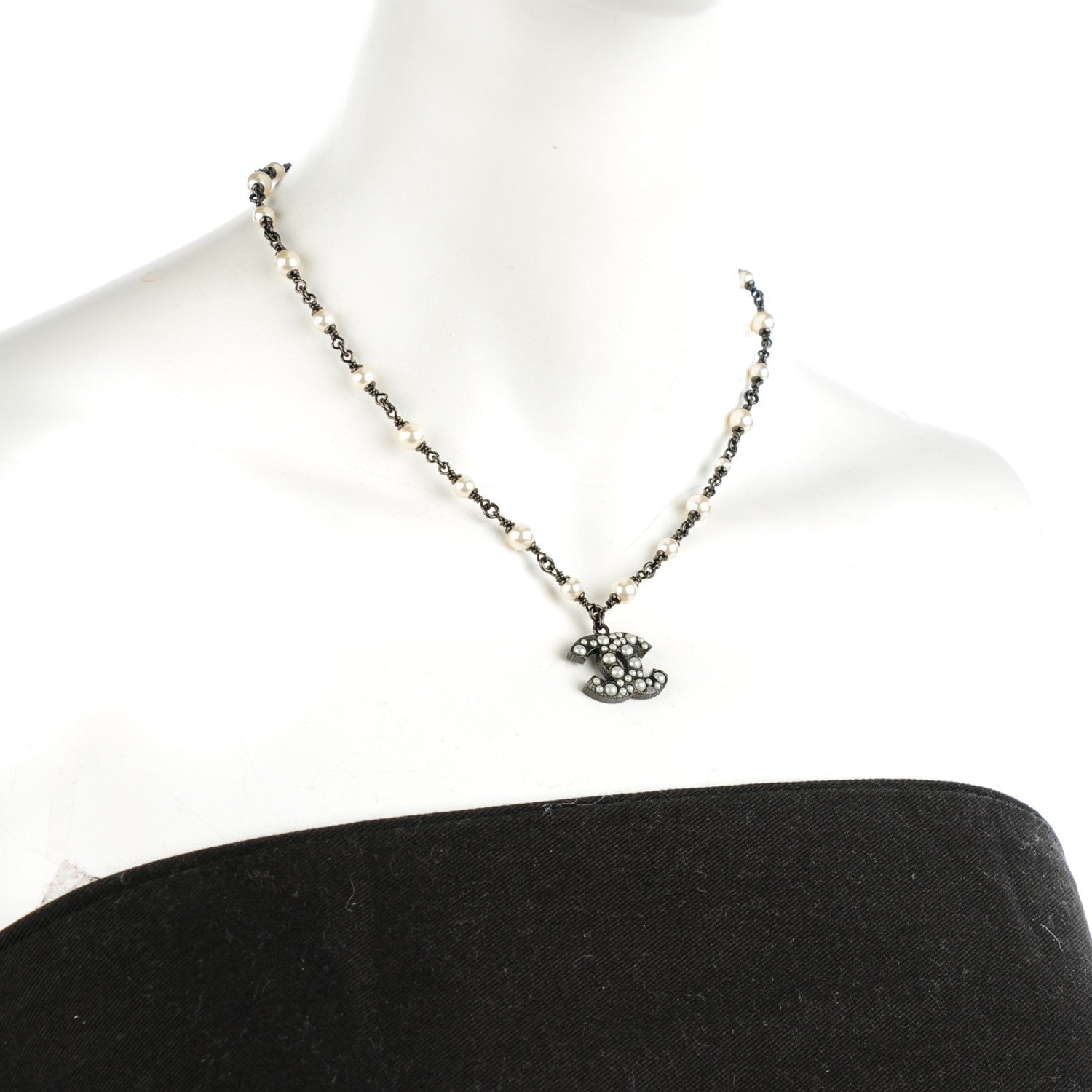 Chanel Pearl Beaded CC Necklace Ruthenium 3 of 5