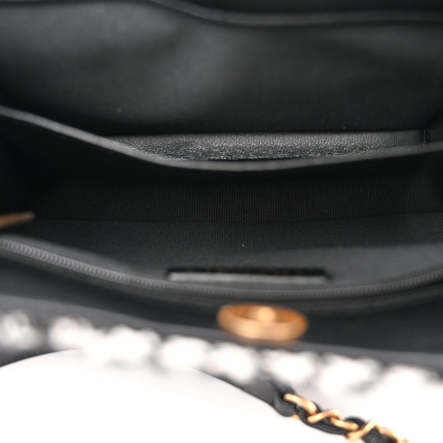 Chanel Tweed Houndstooth Quilted Small Wavy CC Hobo Black White 5 of 11