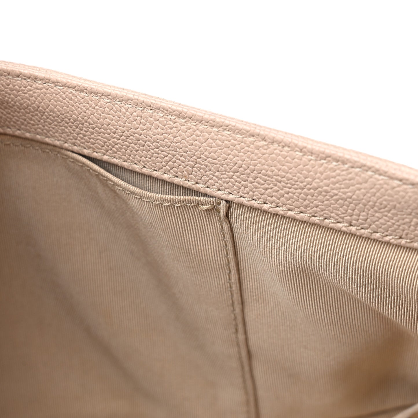 Caviar Quilted New Medium Boy Flap Beige