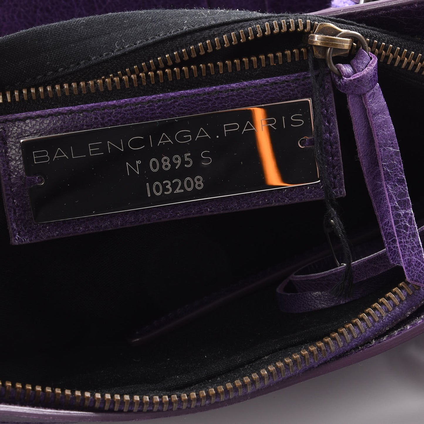 Agneau Classic Hardware First Raisin