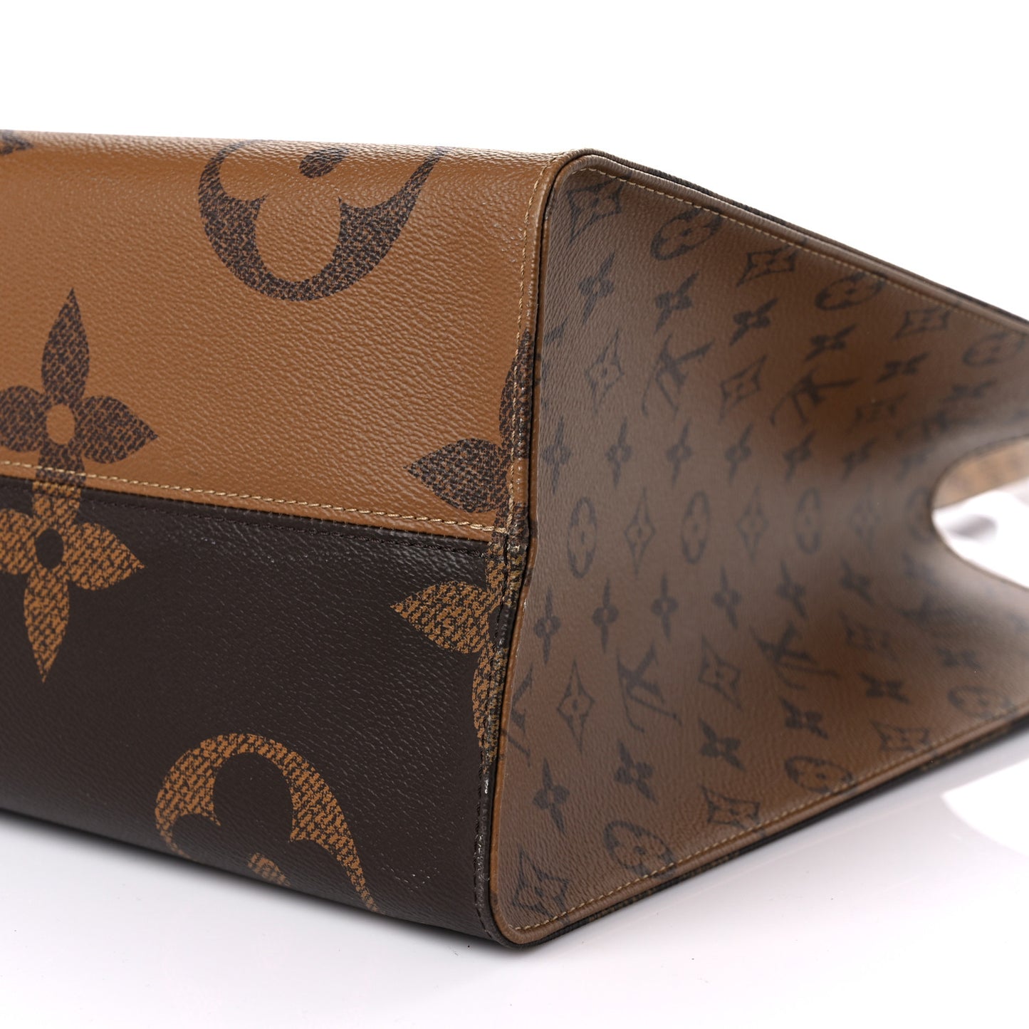 Reverse Monogram Giant Onthego GM