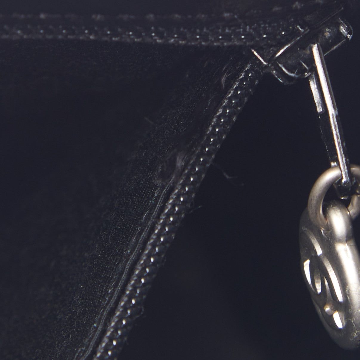 Caviar Quilted Medallion Tote Black