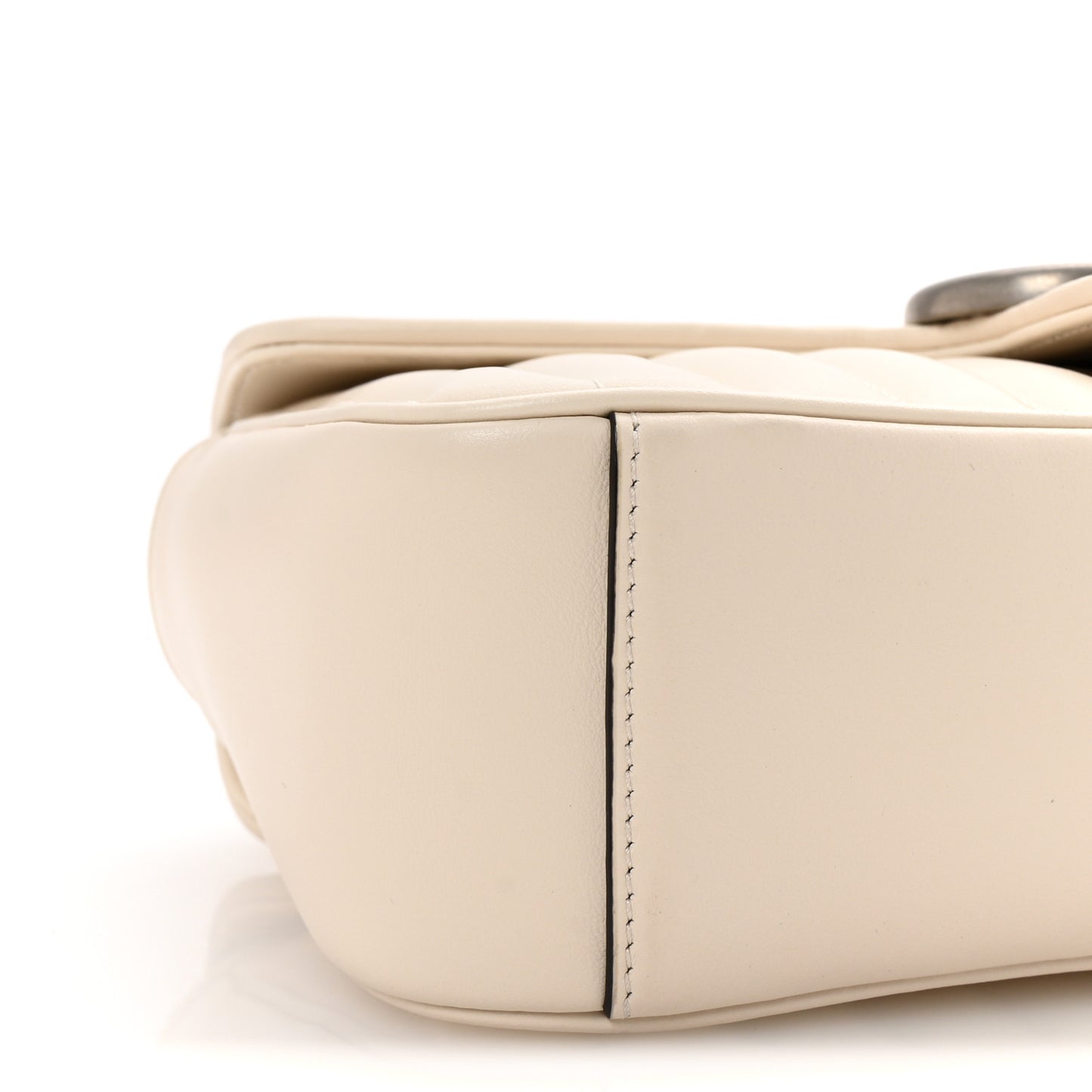 Calfskin Matelasse Aria Small GG Marmont Shoulder Bag Mystic White
