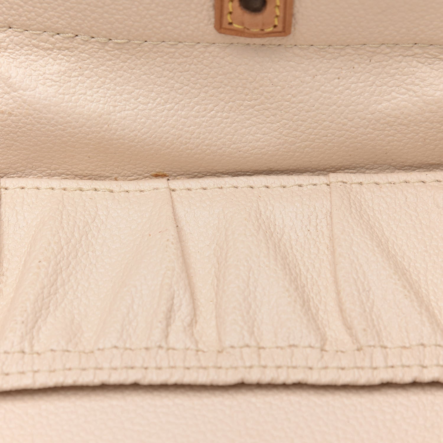 Louis Vuitton Monogram Trousse Blush PM 11 of 13