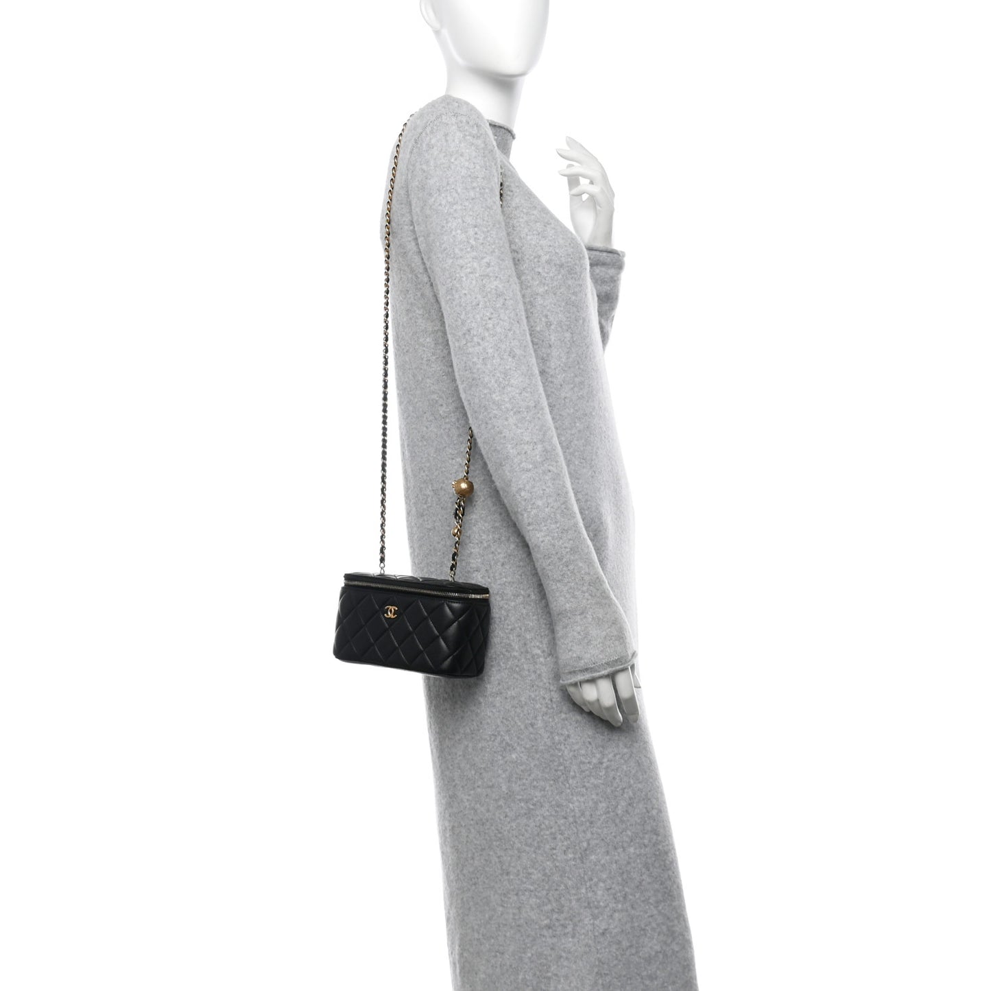 Lambskin Quilted Small Pearl Crush Vanity Case With Chain Black
