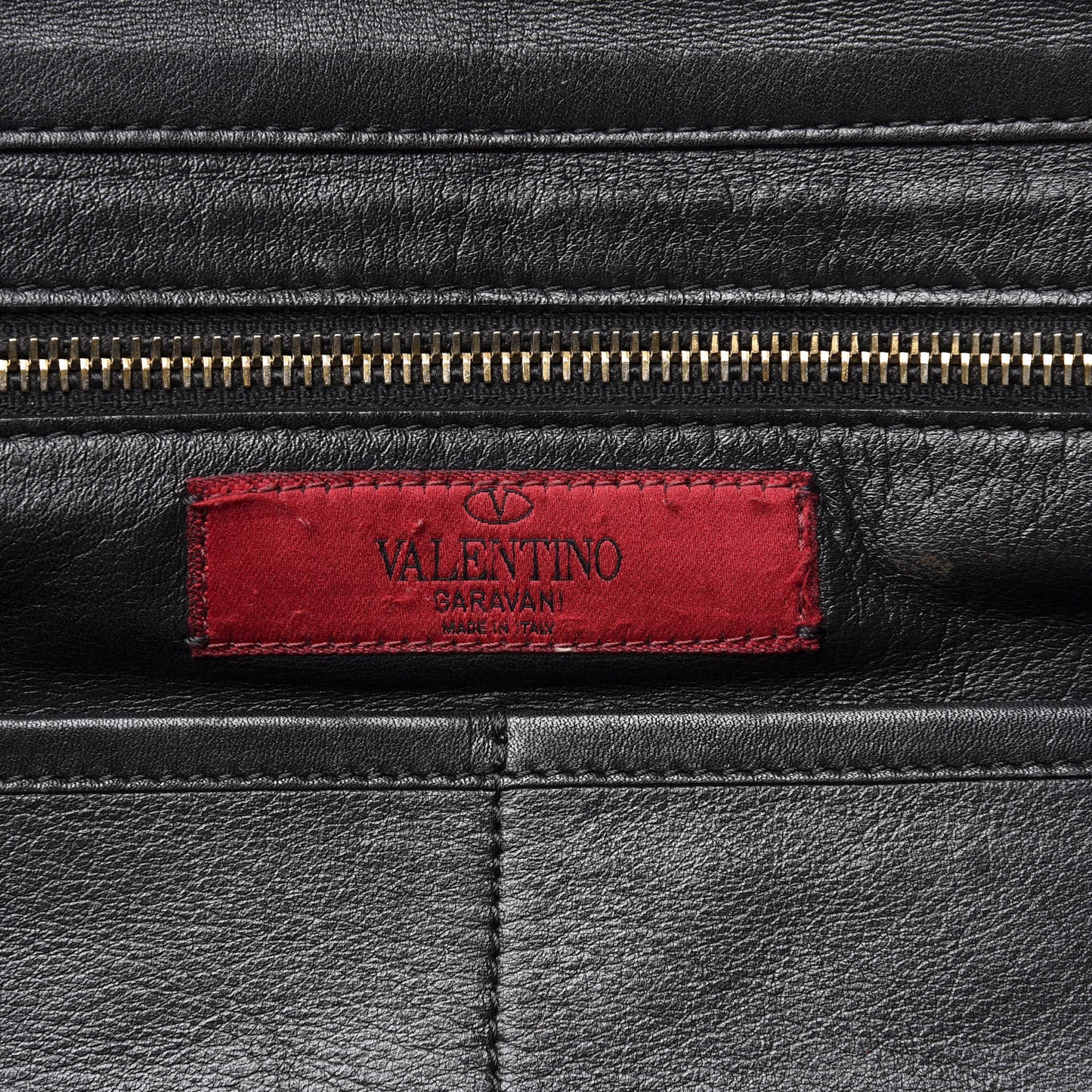 Vitello Medium Rockstud Tote Black