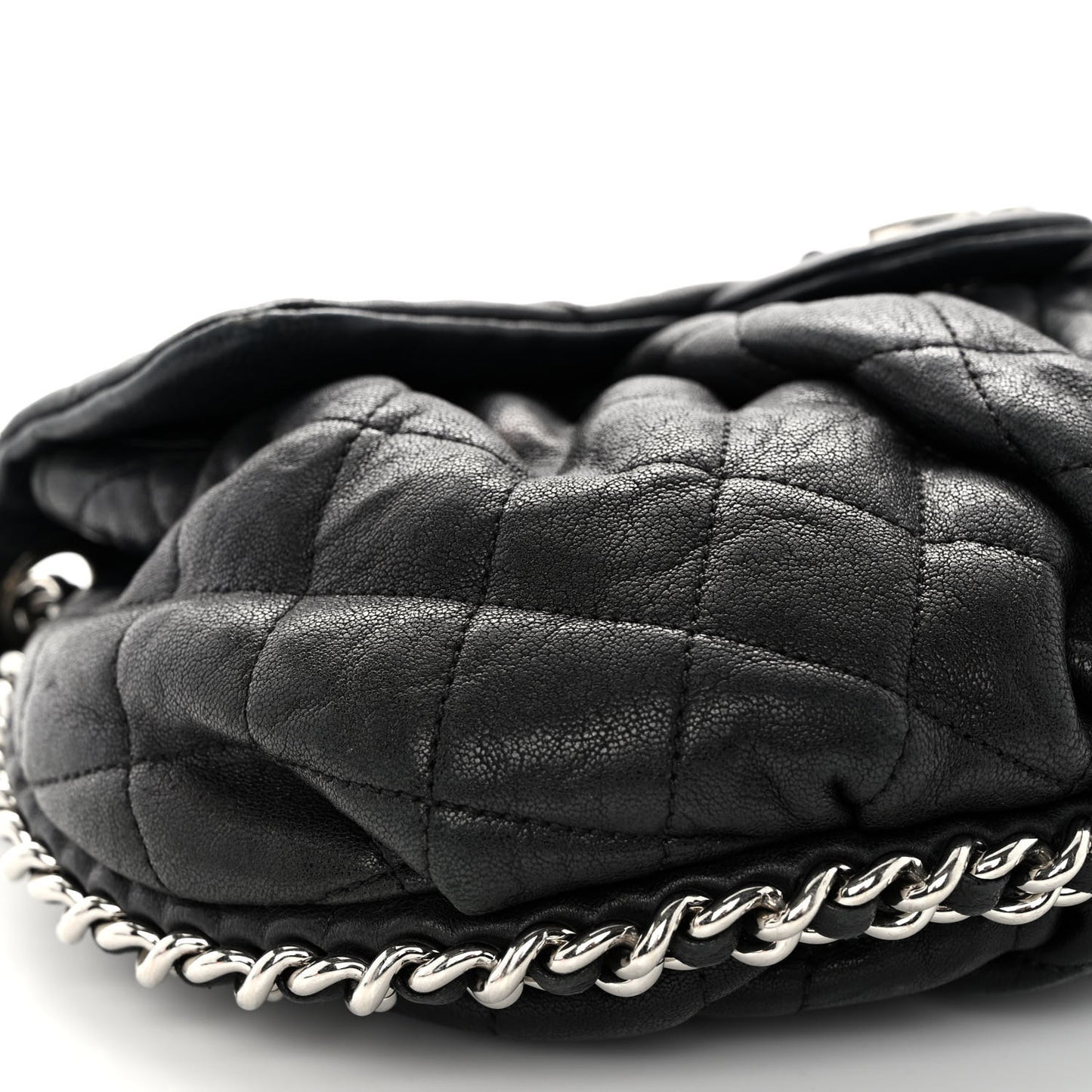 Washed Lambskin Quilted Medium Chain Around Messenger Black