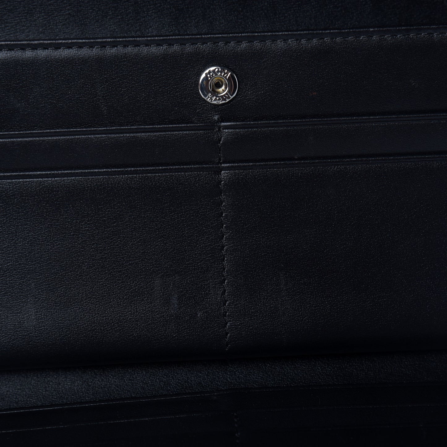 Visetos Large Tri-Fold Flap Wallet Black
