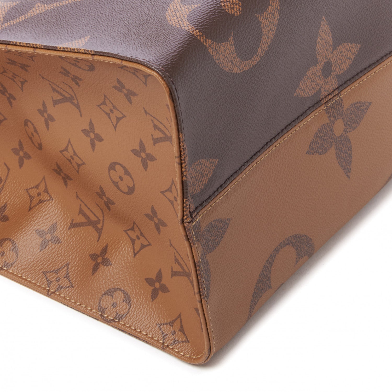 Louis Vuitton Reverse Monogram Giant Onthego GM 6 of 8
