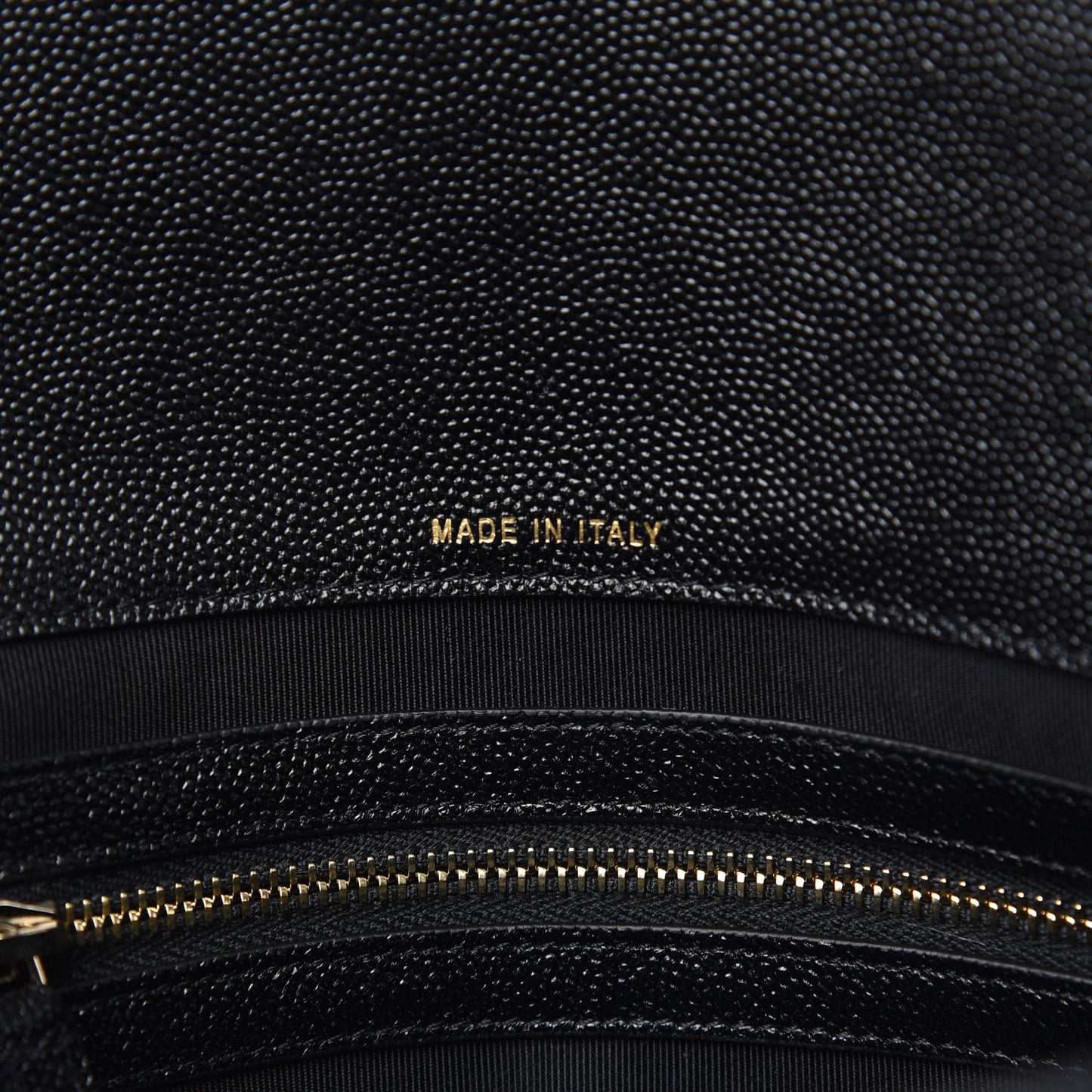 Caviar Quilted Medium Golden Class Pouch Black