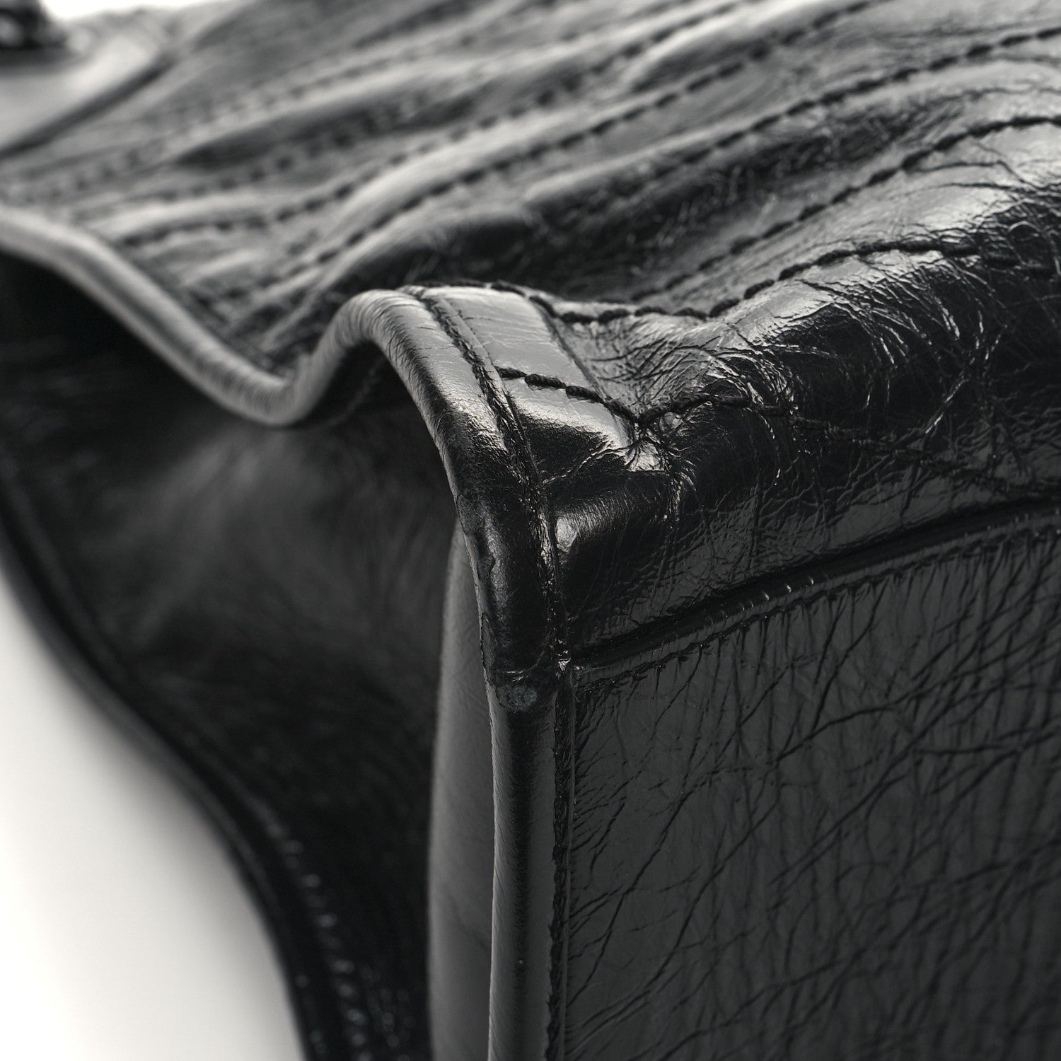 Saint Laurent Crinkled Calfskin Matelasse Monogram Large Niki Shopper Tote Black 9 of 12