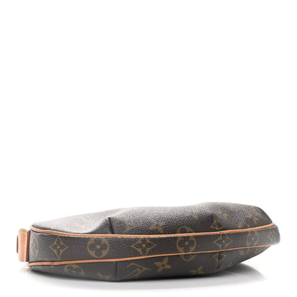 Louis Vuitton Monogram Croissant PM 4 of 13