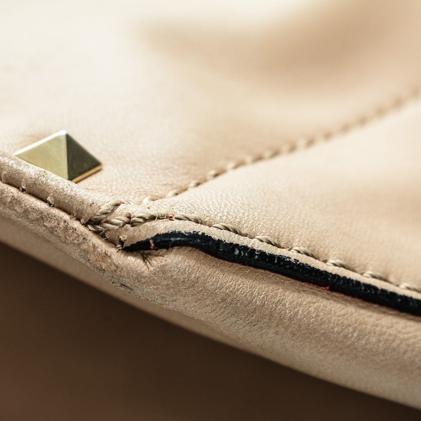 Nappa Medium Rockstud Soft Tote Nude