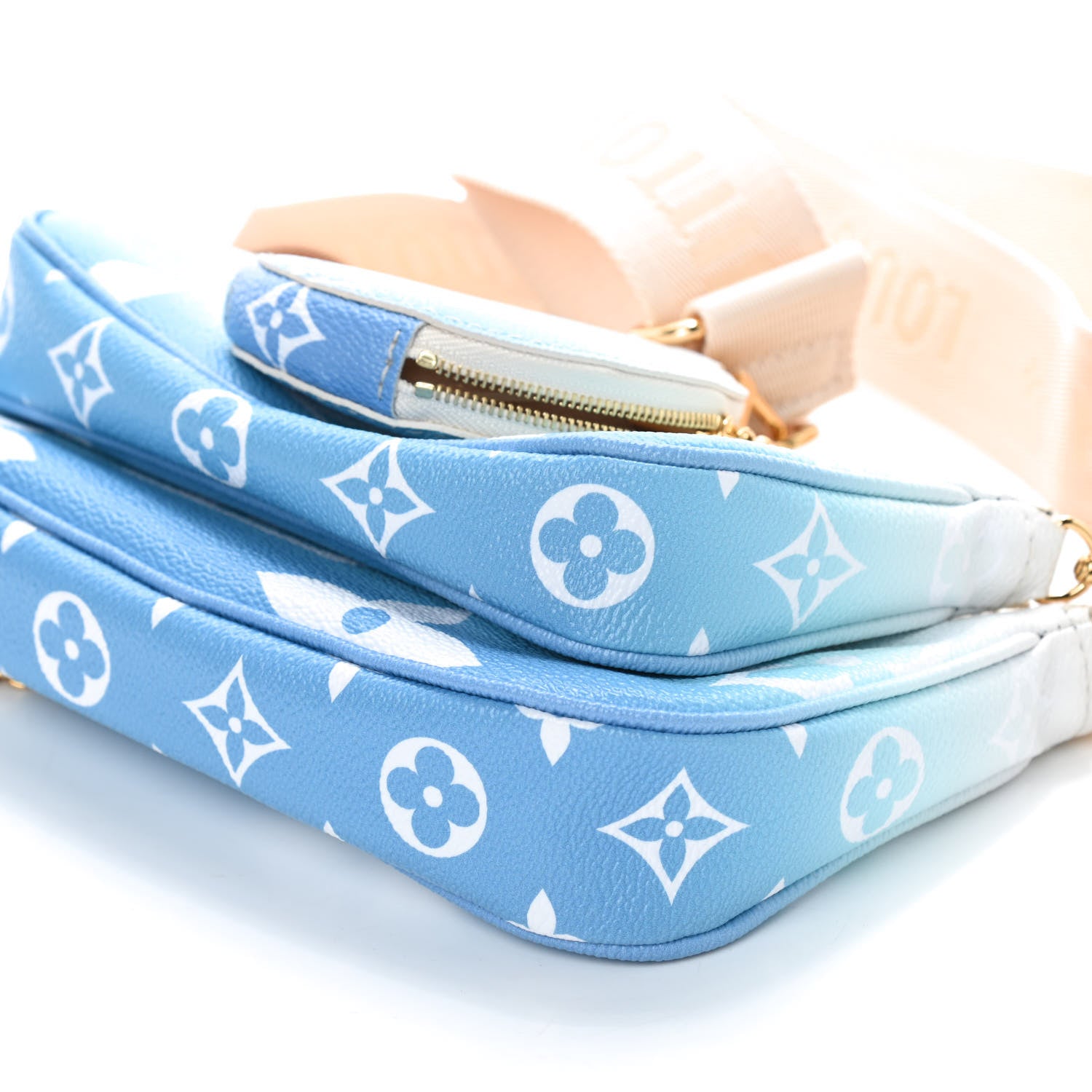 Louis Vuitton Monogram Giant By The Pool Multi Pochette Accessories Blue 8 of 9
