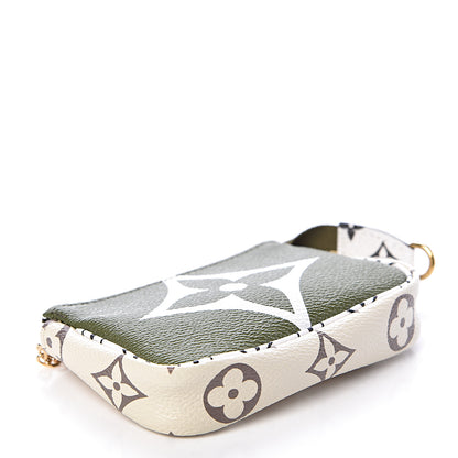 Louis Vuitton Monogram Giant Micro Pochette Accessories Kaki White 4 of 6