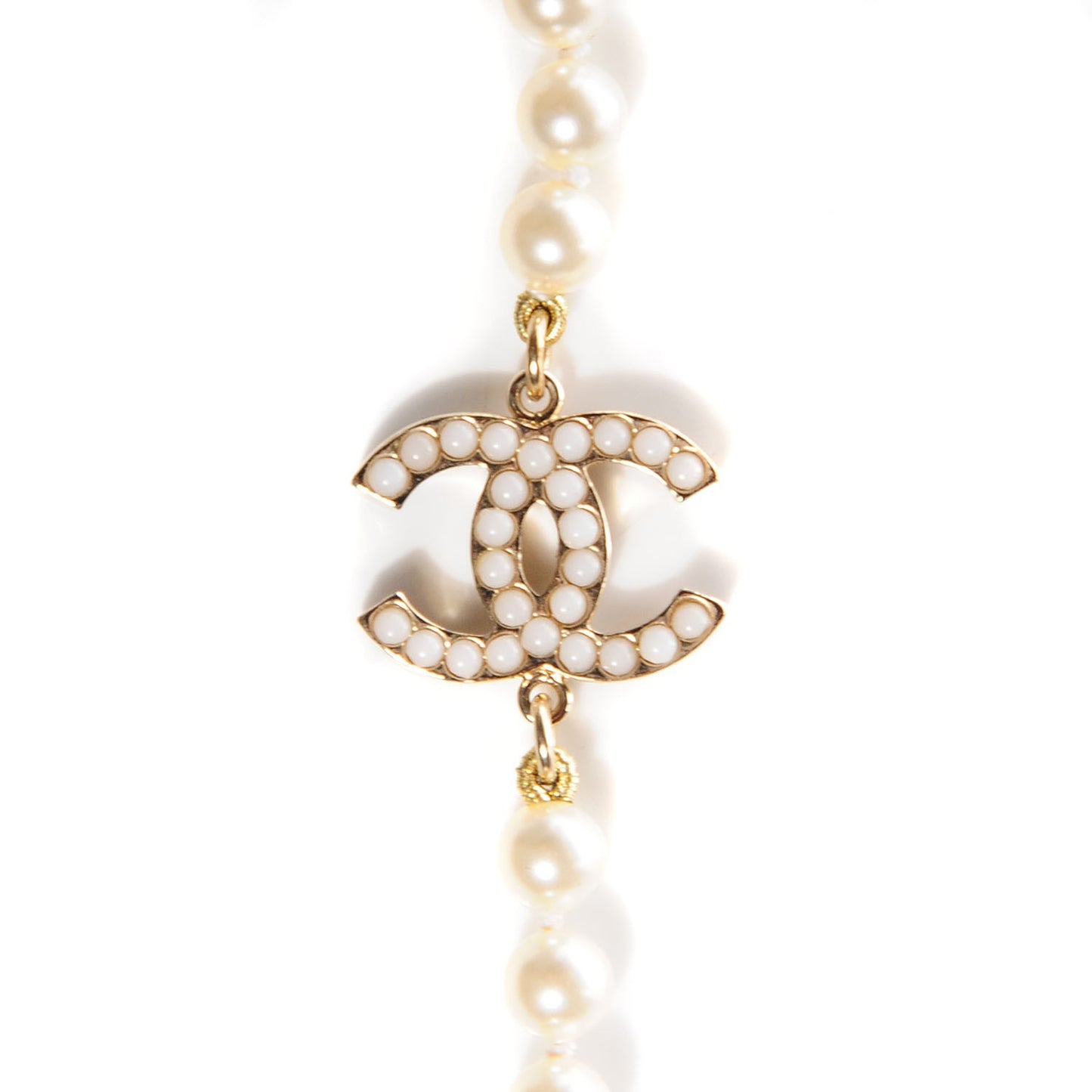Classic CC Graduated Pearl Necklace Gold