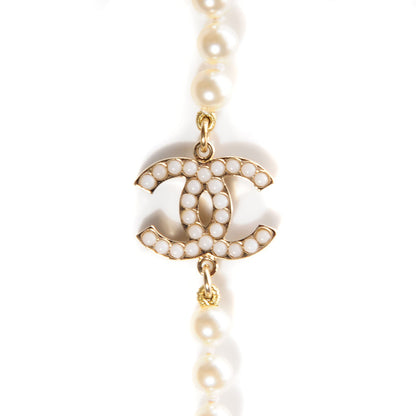 Chanel Classic CC Graduated Pearl Necklace Gold 3 of 7