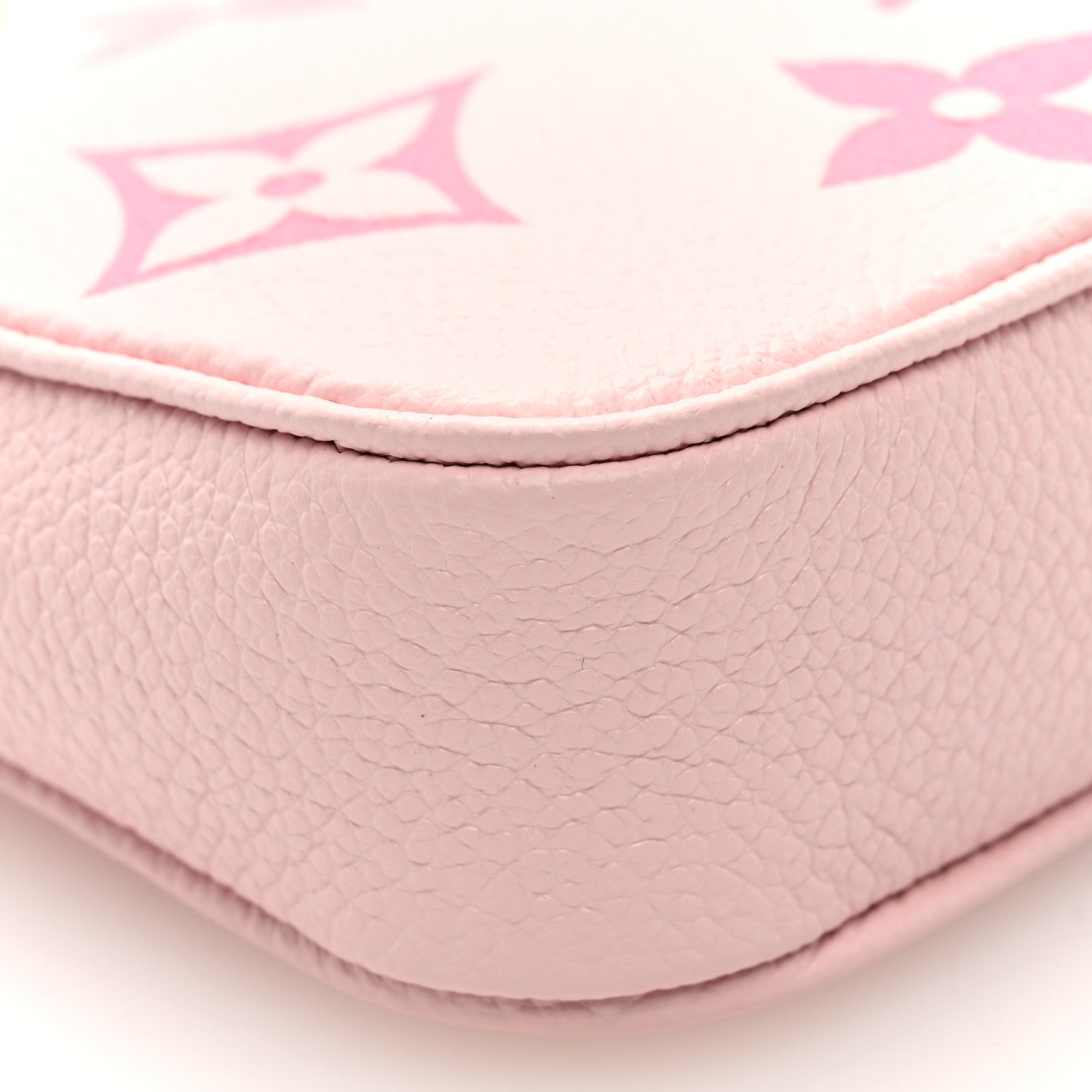 Louis Vuitton Empreinte Monogram Giant By The Pool Mini Pochette Accessories Bouton De Rose 8 of 9