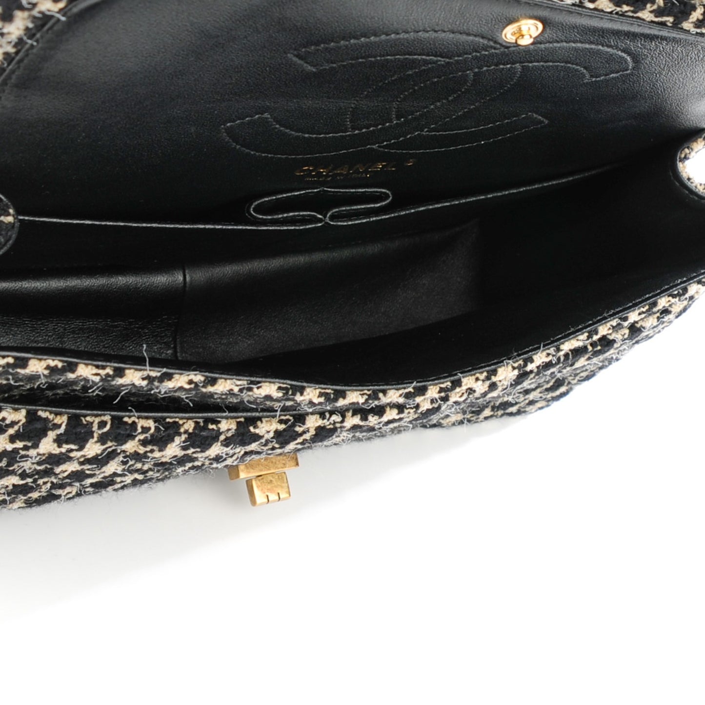 Fantasy Tweed 2.55 Reissue 226 Flap Black White