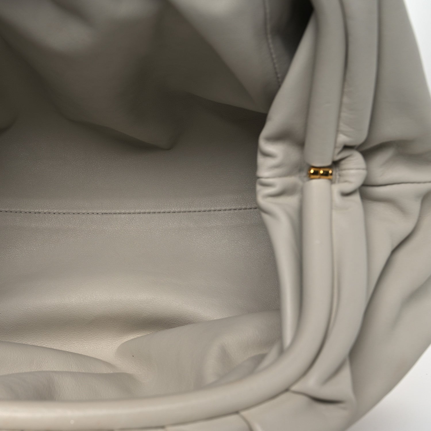 Bottega Veneta Smooth Butter Calf The Pouch Oversized Clutch Plaster 5 of 12