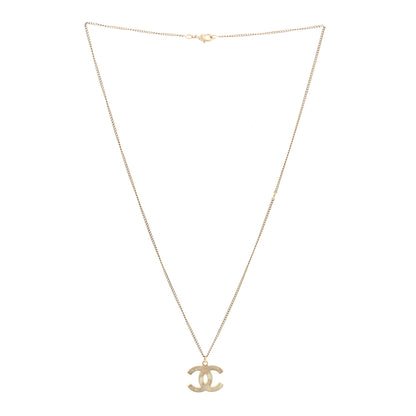 Chanel Metal Resin CC Pendant Necklace Gold Pearly White 3 of 4